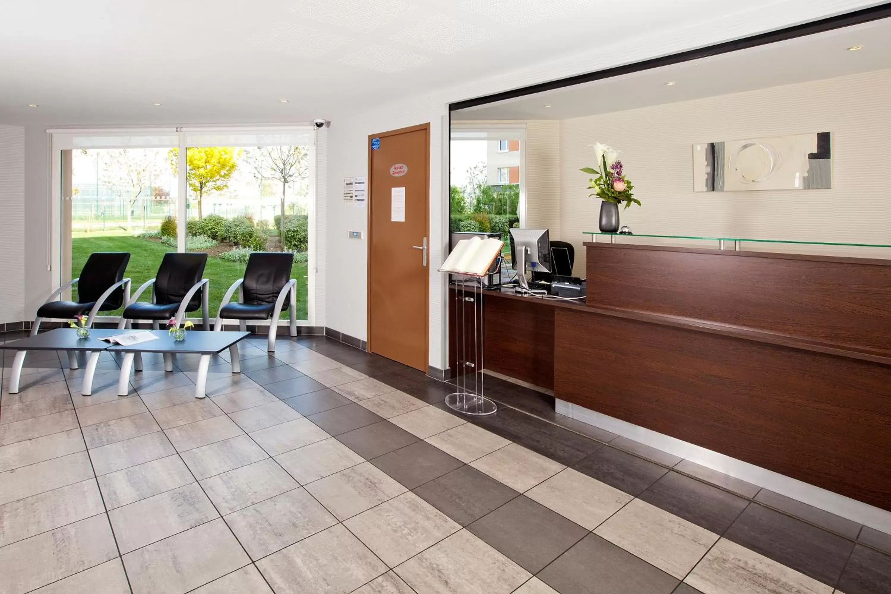 Lobby or reception, Lobby/Reception in Séjours & Affaires Caen Le Clos Beaumois