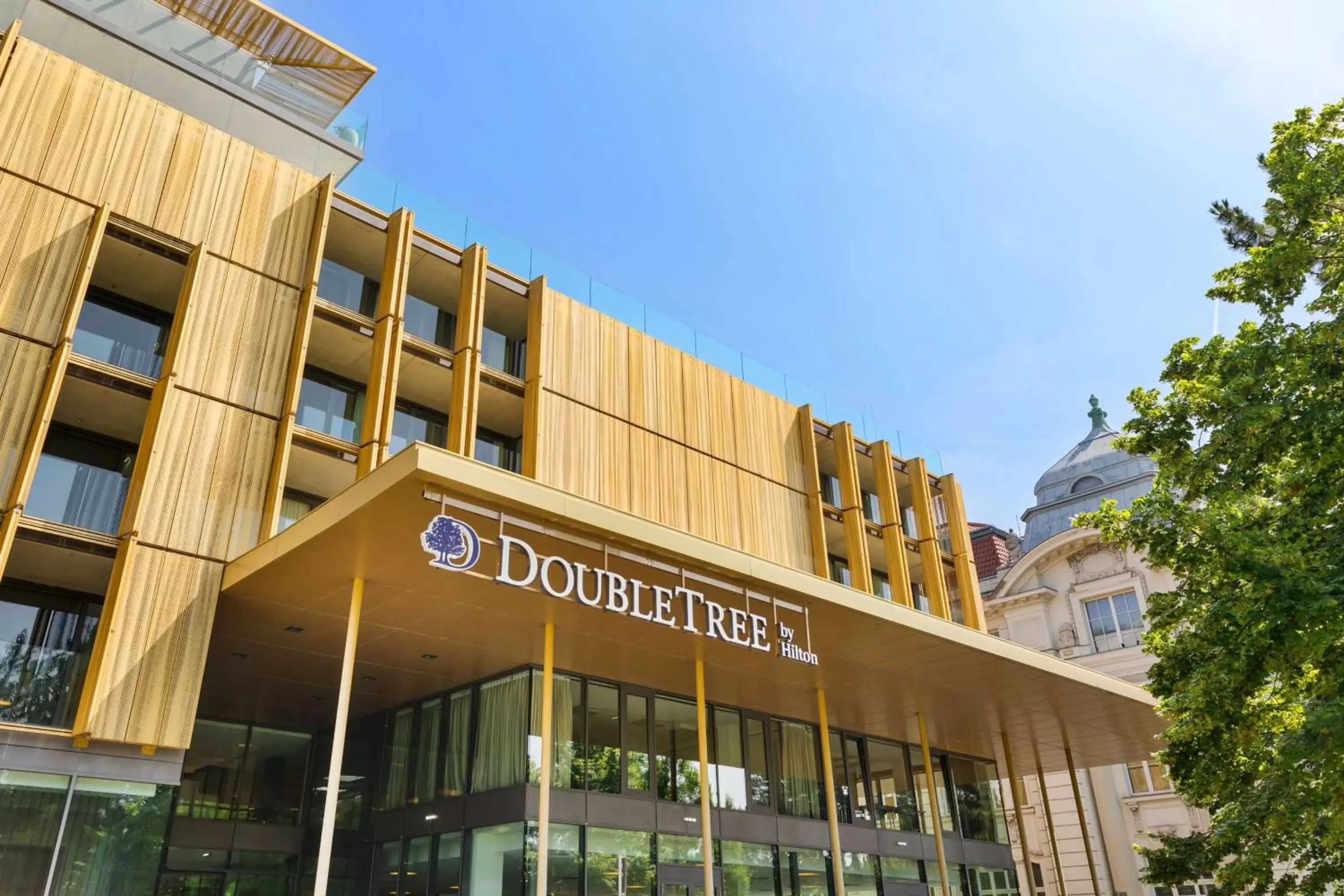 Property Building in Doubletree by Hilton Vienna Schonbrunn