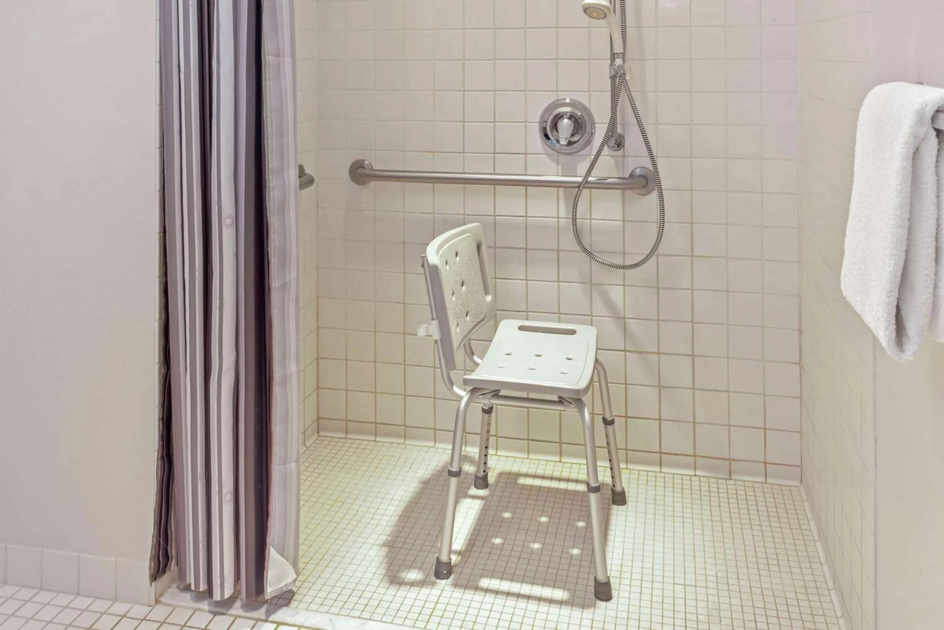 Shower in La Quinta by Wyndham Milwaukee Delafield