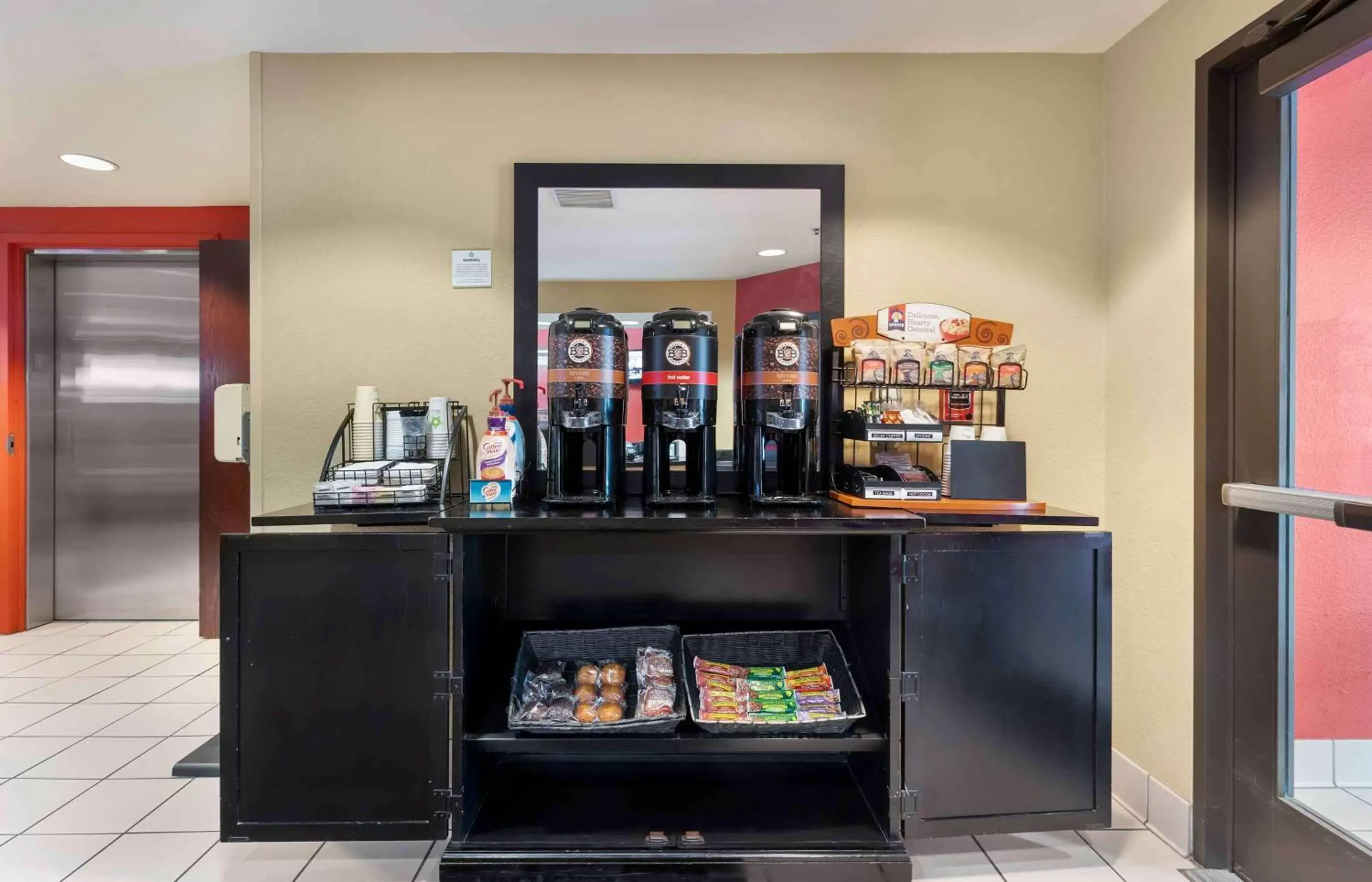 Breakfast in Extended Stay America Suites - Livermore - Airway Blvd