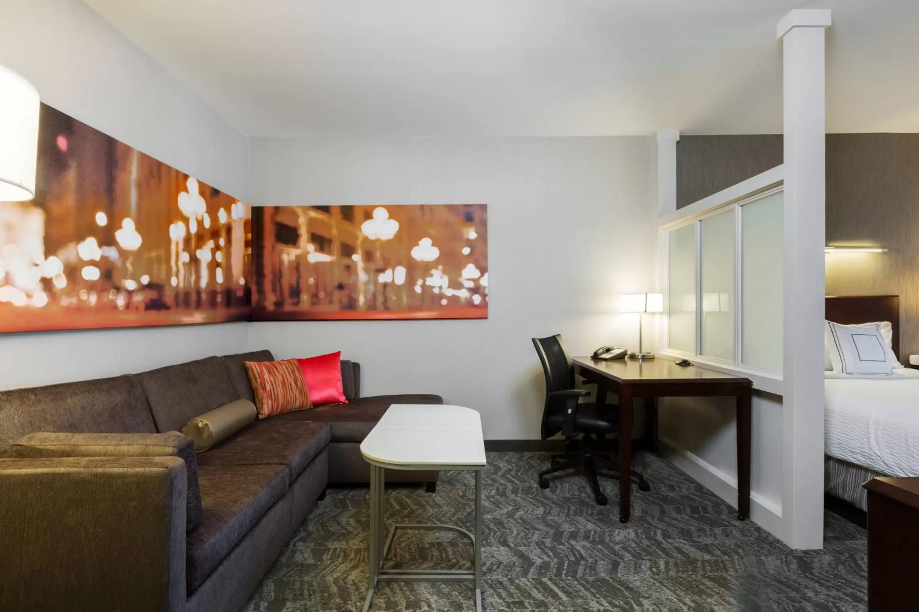 Living room, Seating Area in SpringHill Suites Indianapolis Fishers