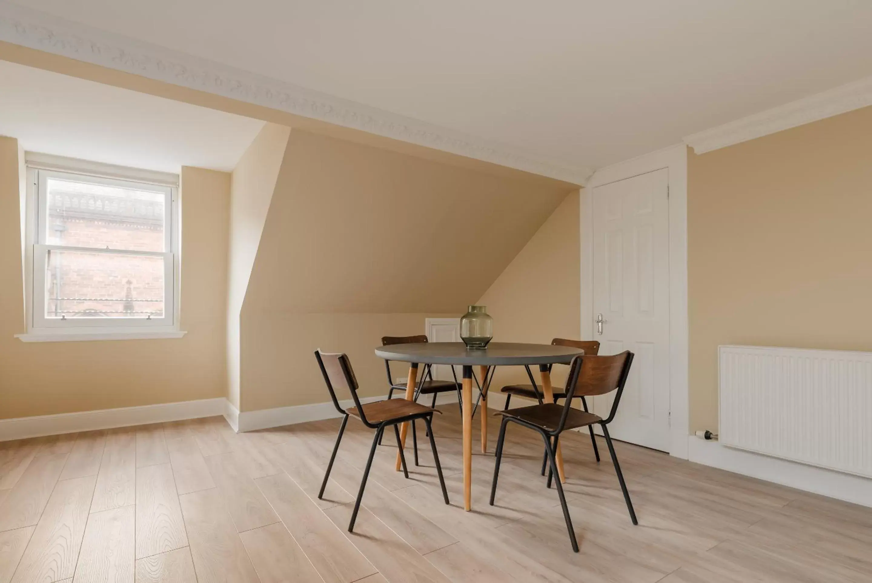 Dining Area in Sonder Royal Garden Apartments