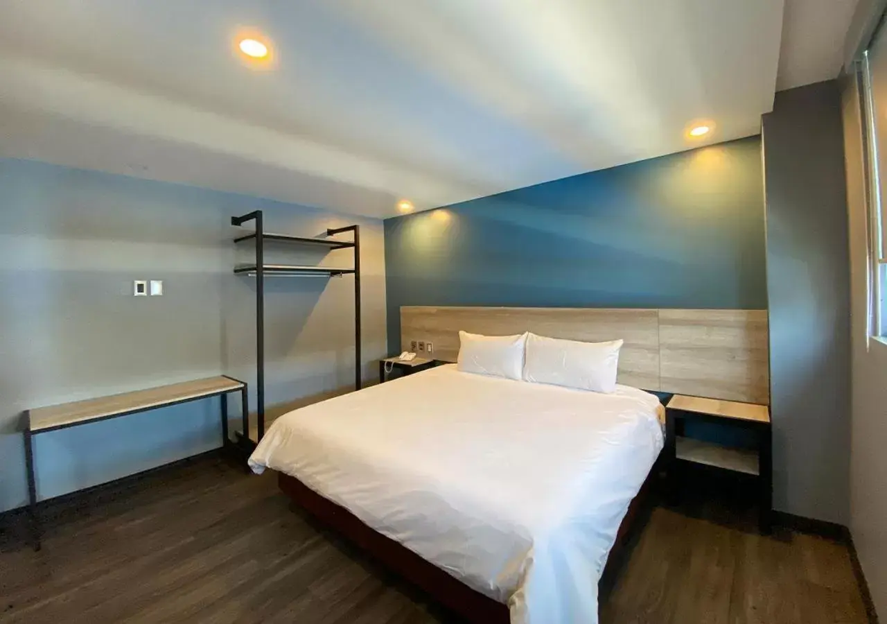 Photo of the whole room, Bed in Hotel Estrella de Oriente