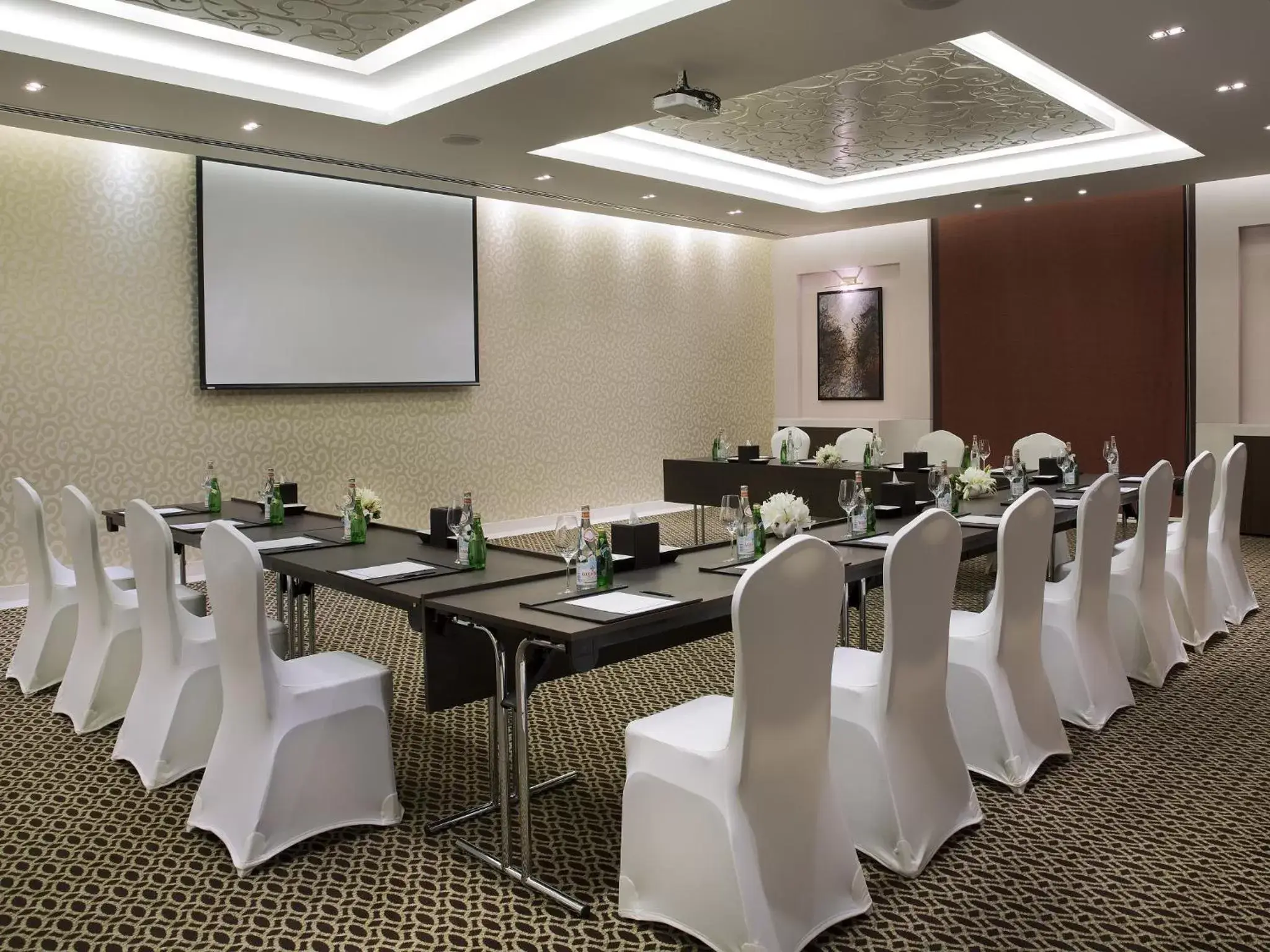 Business facilities in Salalah Rotana Resort