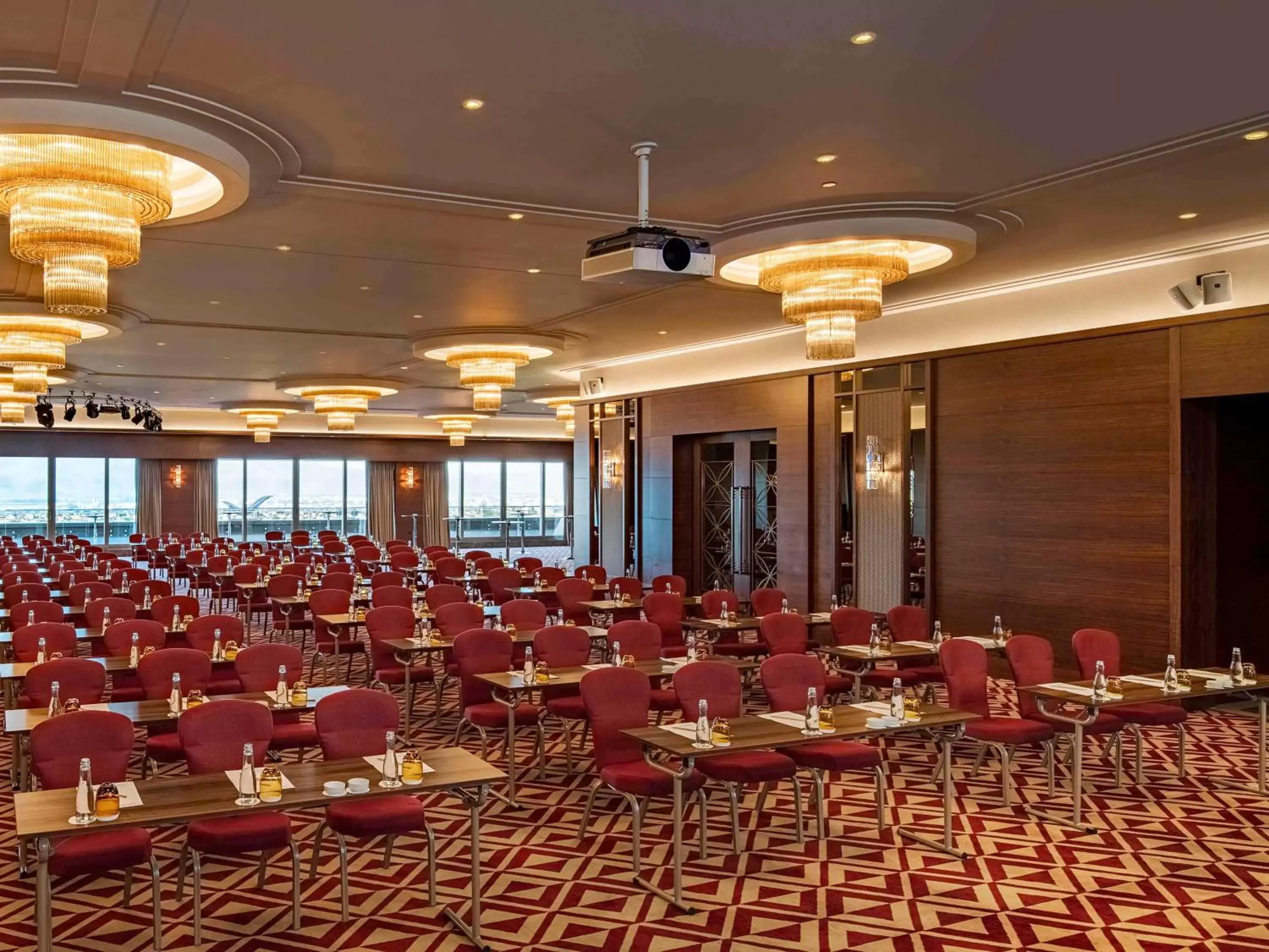 Meeting/conference room in Mövenpick Hotel & Thermal Spa Bursa