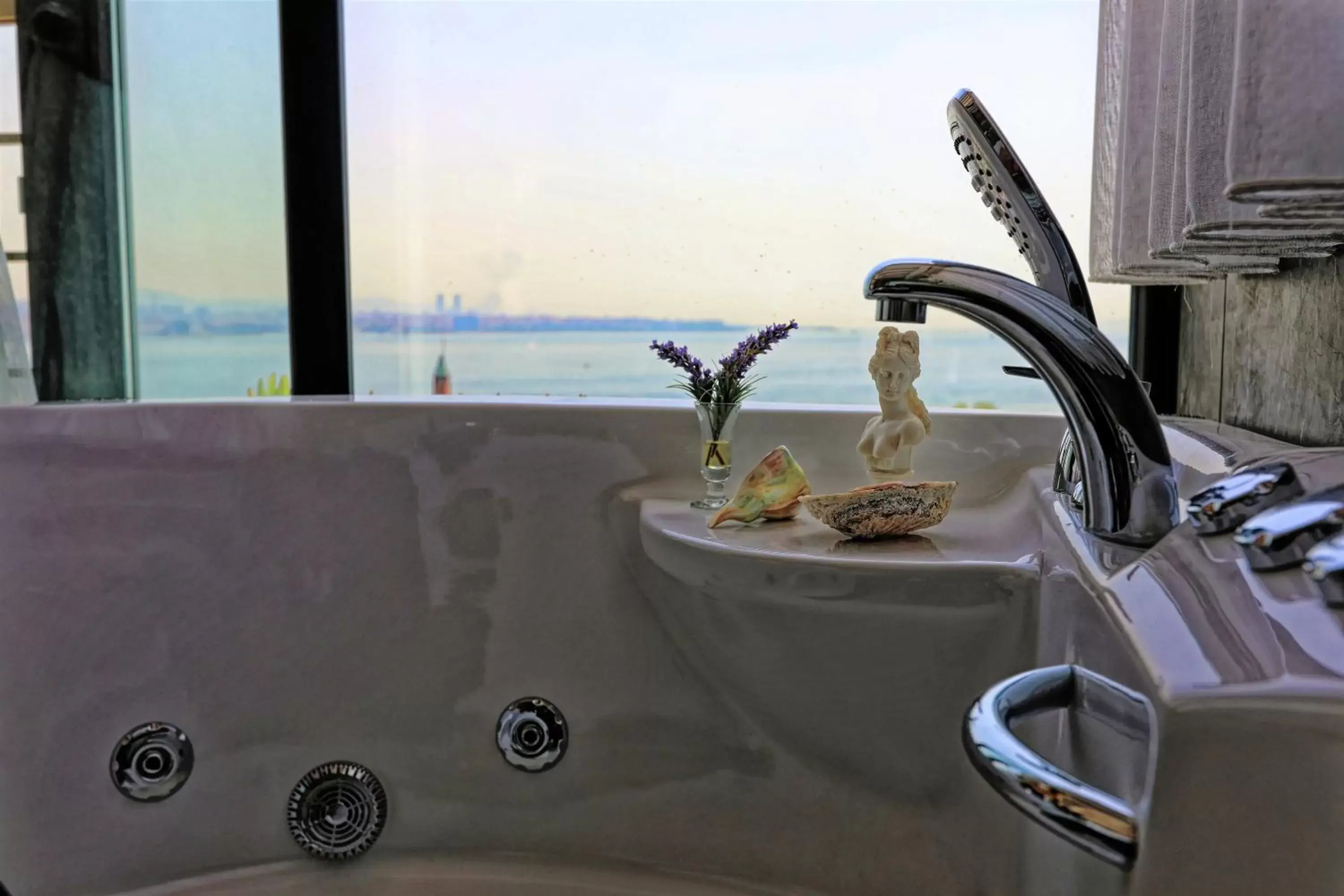 Decorative detail, Bathroom in Romantic Hotel Istanbul