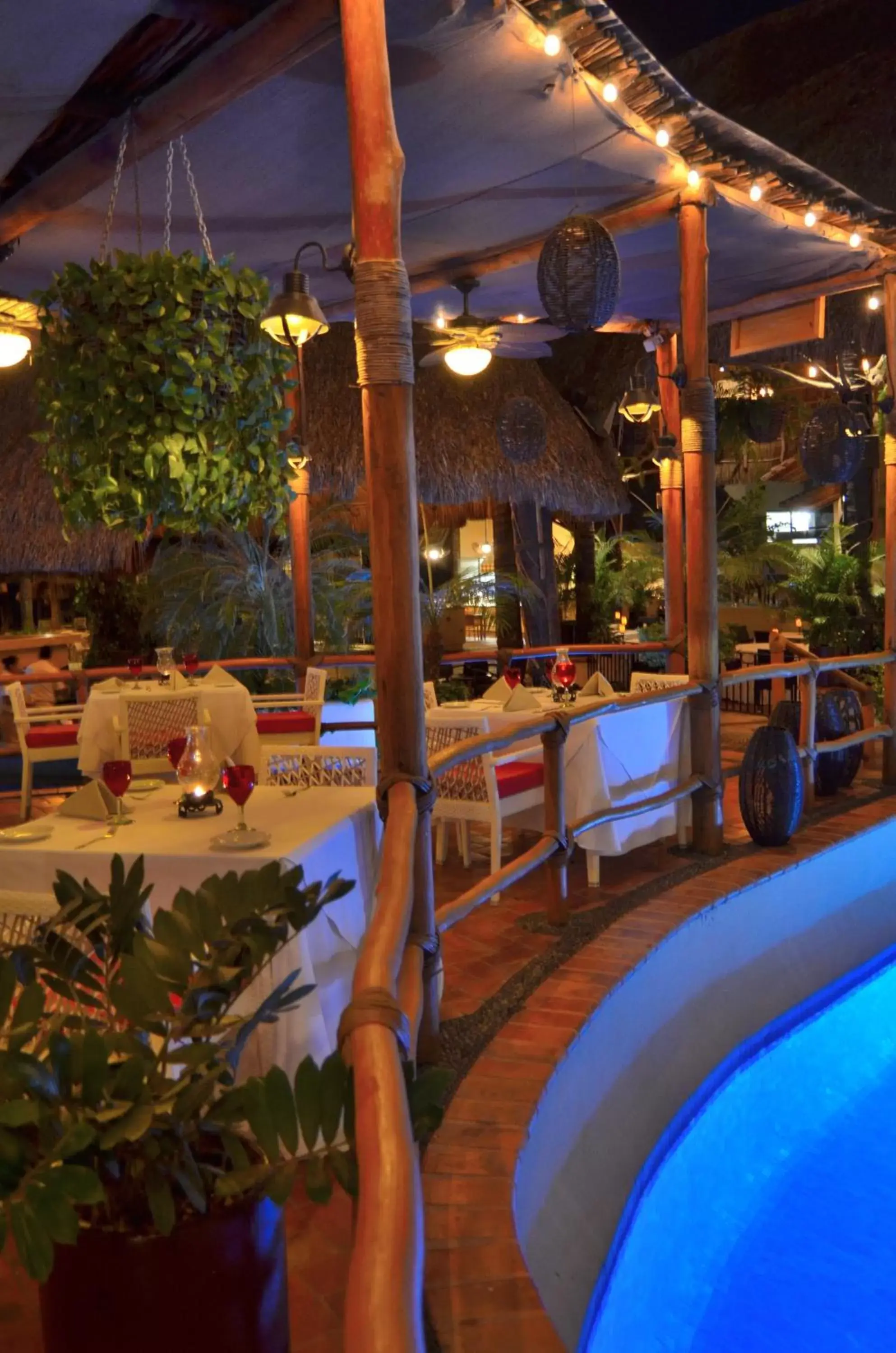 Restaurant/places to eat, Swimming Pool in Fiesta Americana Puerto Vallarta All Inclusive & Spa