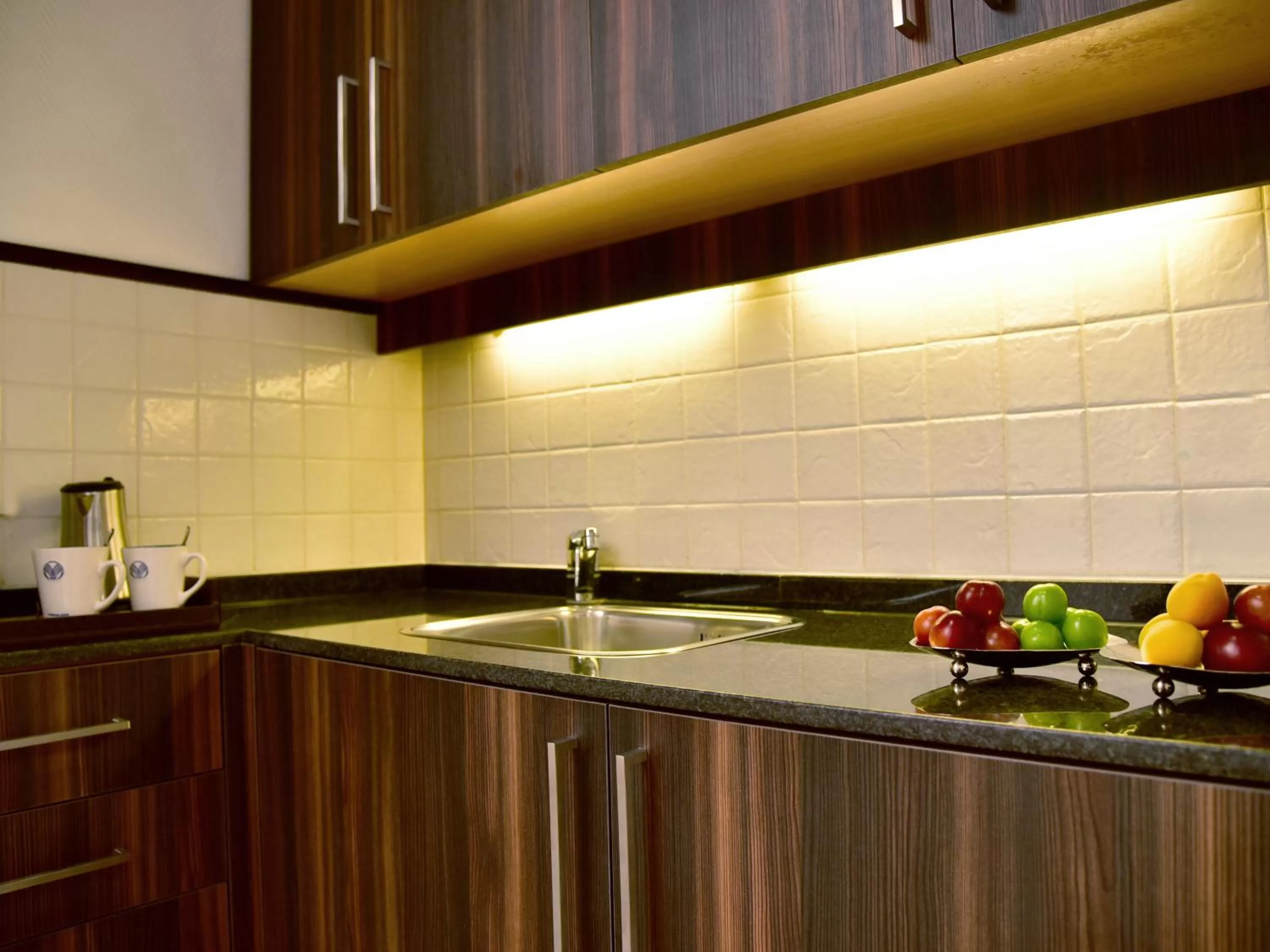 Coffee/tea facilities in Gefinor Rotana – Beirut