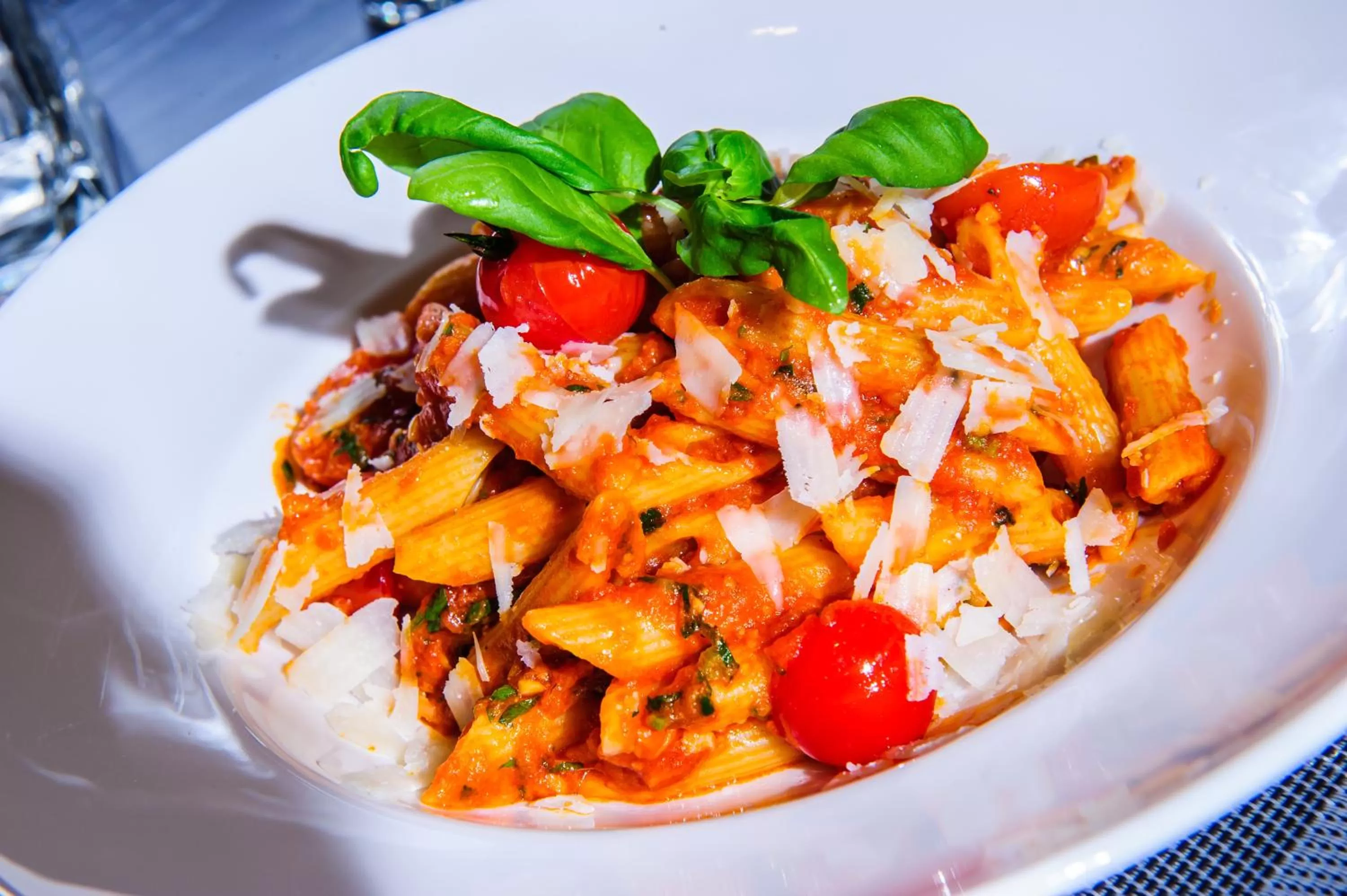 Food and drinks in Somewhere Hotel Apartment