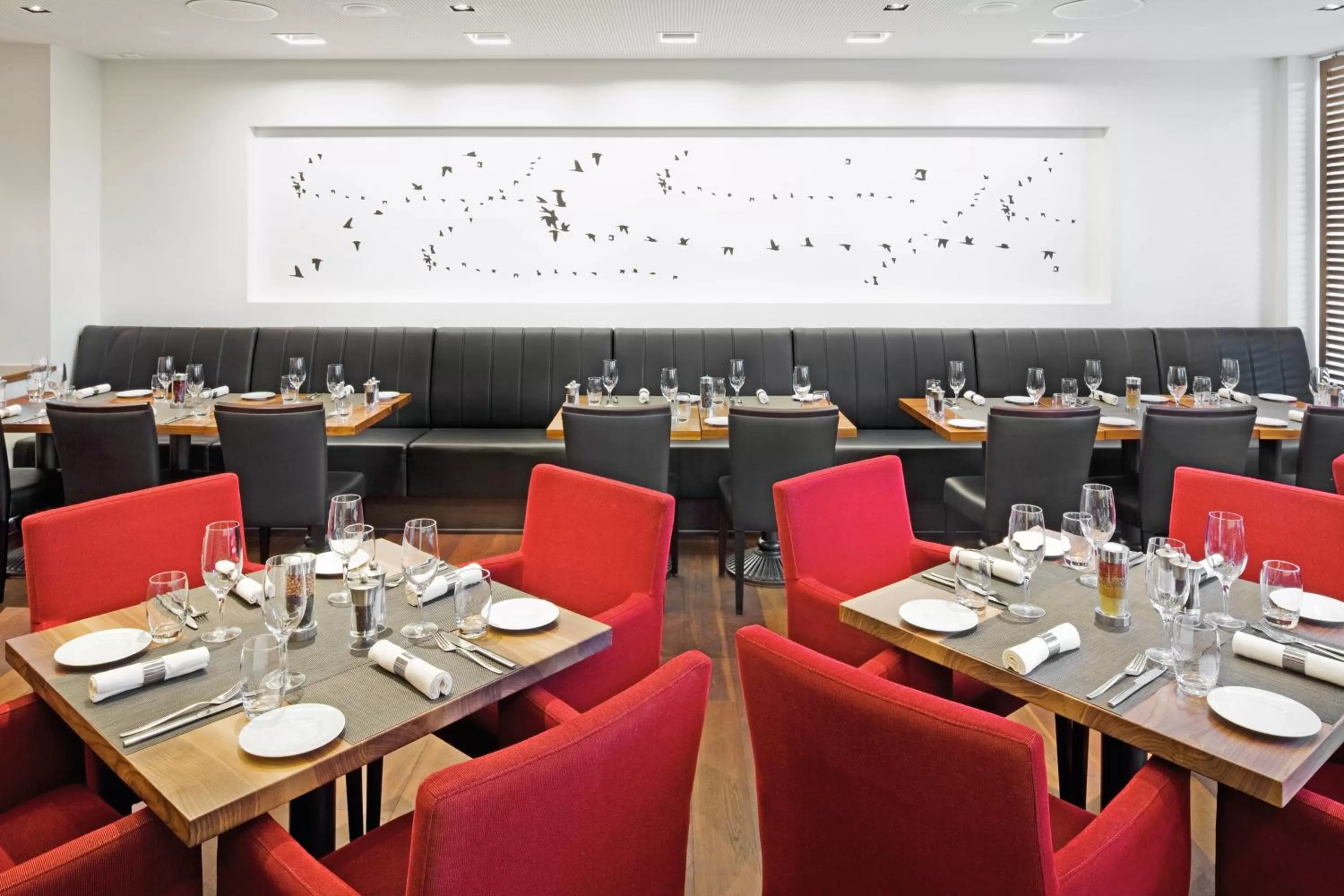 Restaurant/places to eat in Mövenpick Hotel Zurich Airport