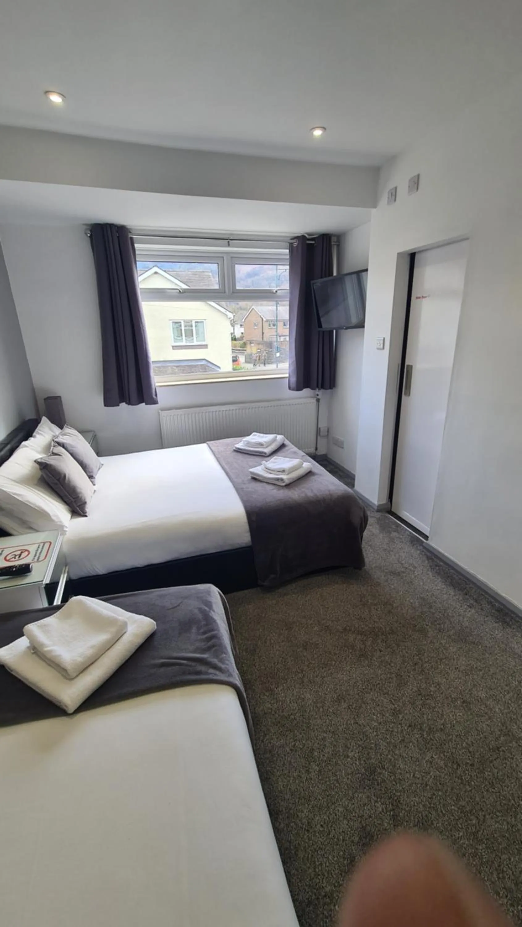 Bed in Y Gwynedd Inn