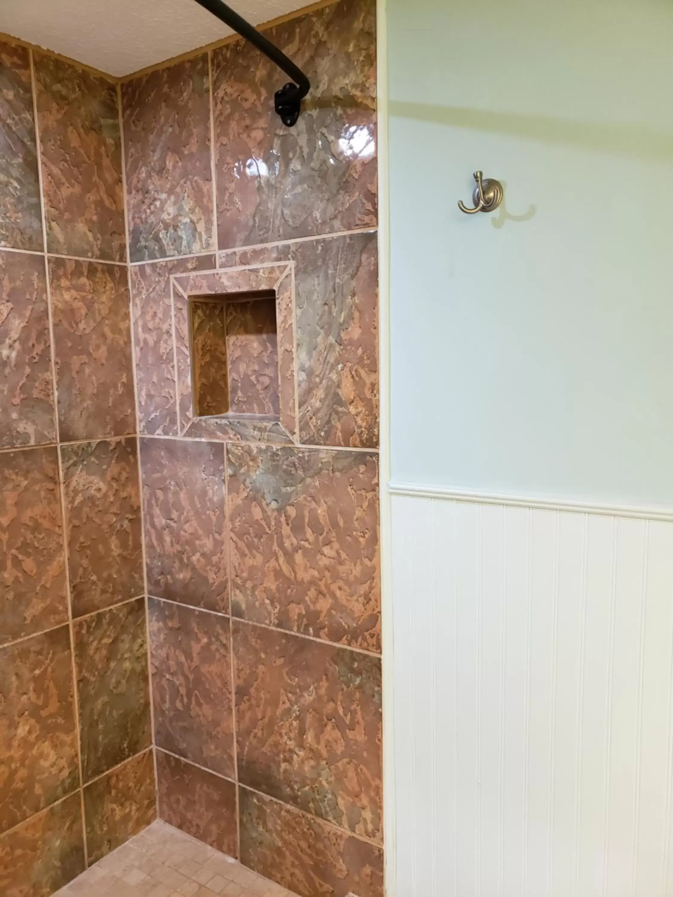 Shower, Bathroom in The Victorian Condo/Hotel