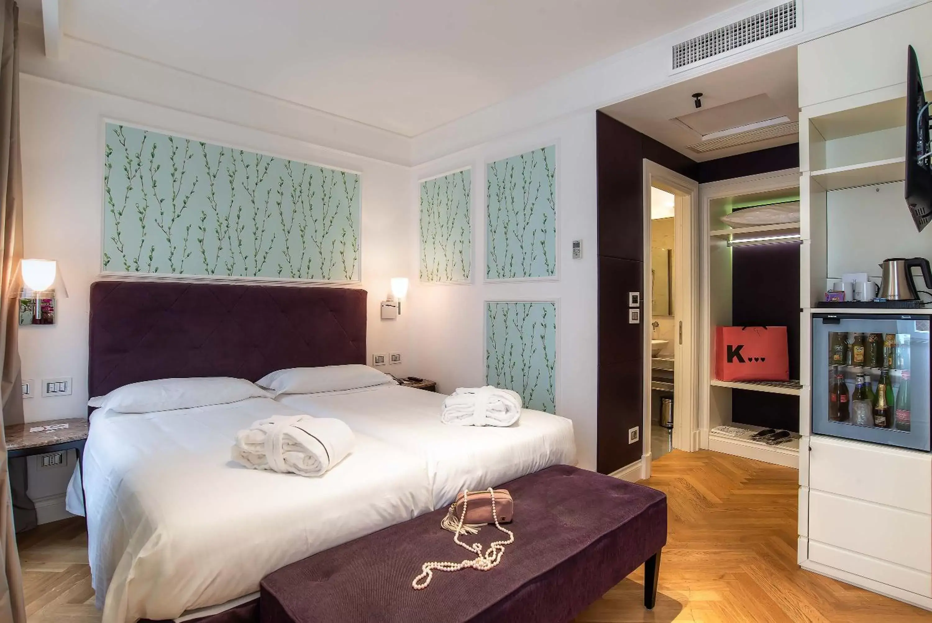Bed in Hotel Damaso