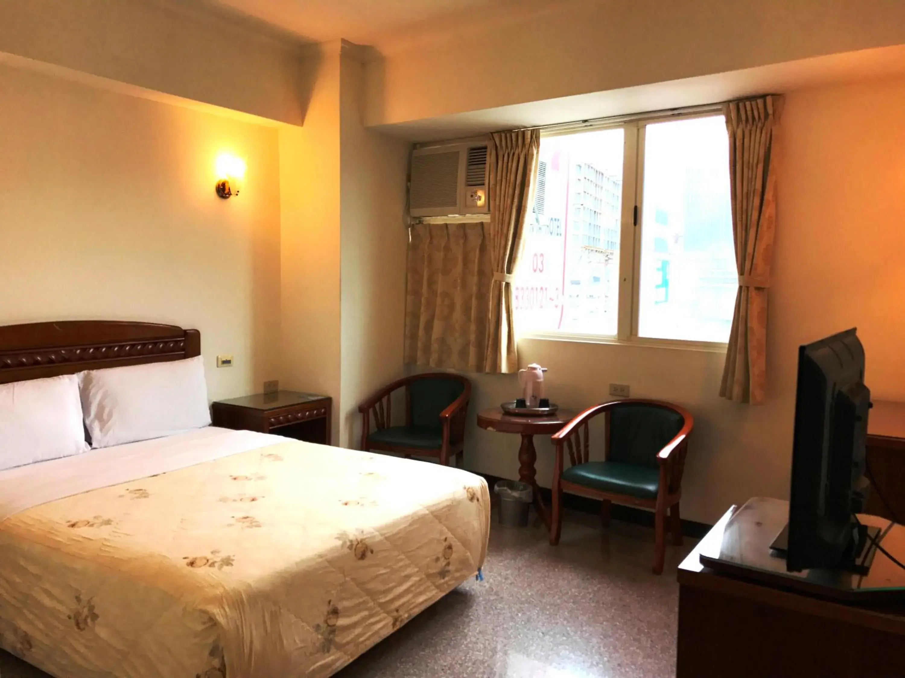 Photo of the whole room, Bed in Chantai Hotel Photo of the whole room, Bed in Chantai Hotel