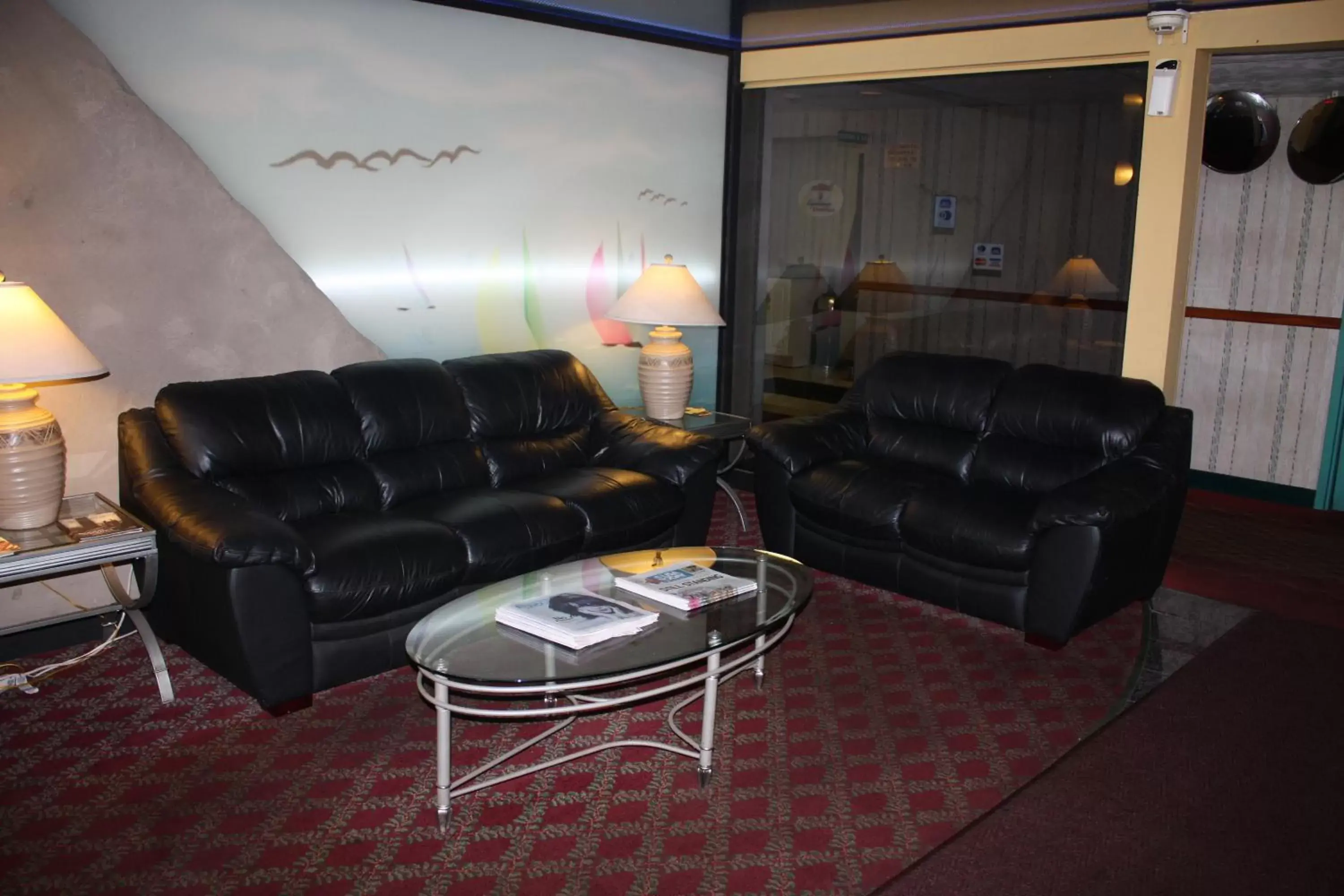 Lobby or reception, Seating Area in Super 8 by Wyndham West Haven