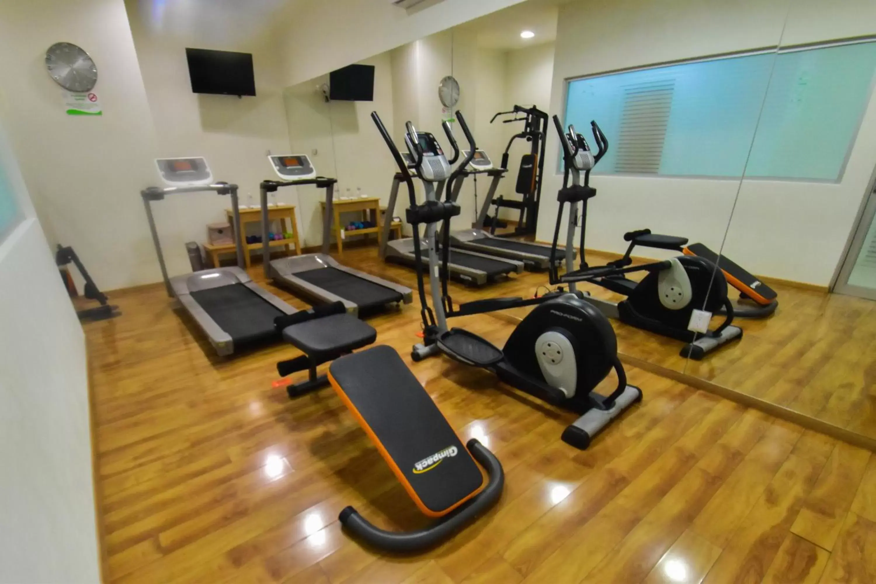 Fitness Center/Facilities in HB Córdoba