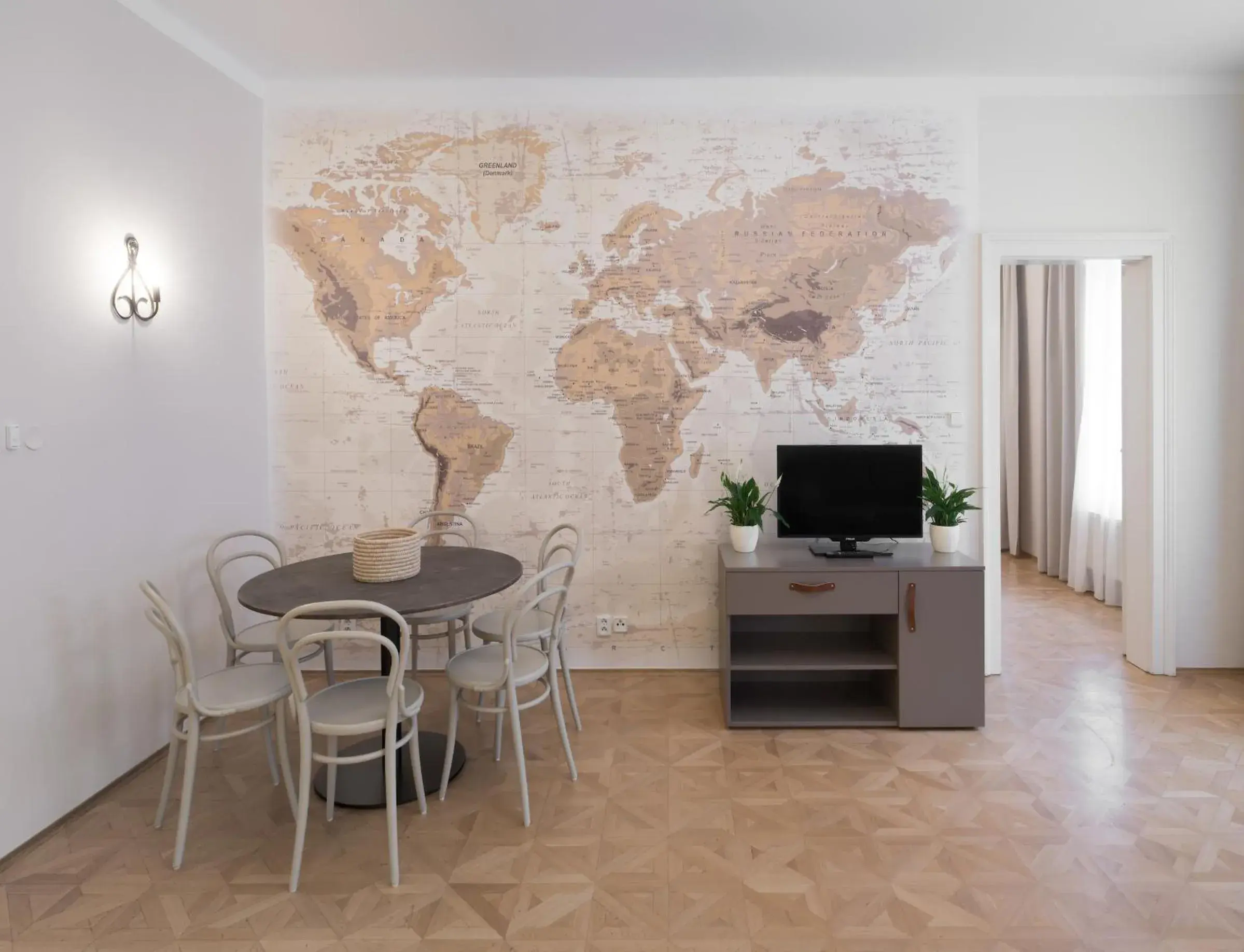 Living room, TV/Entertainment Center in Six Continents