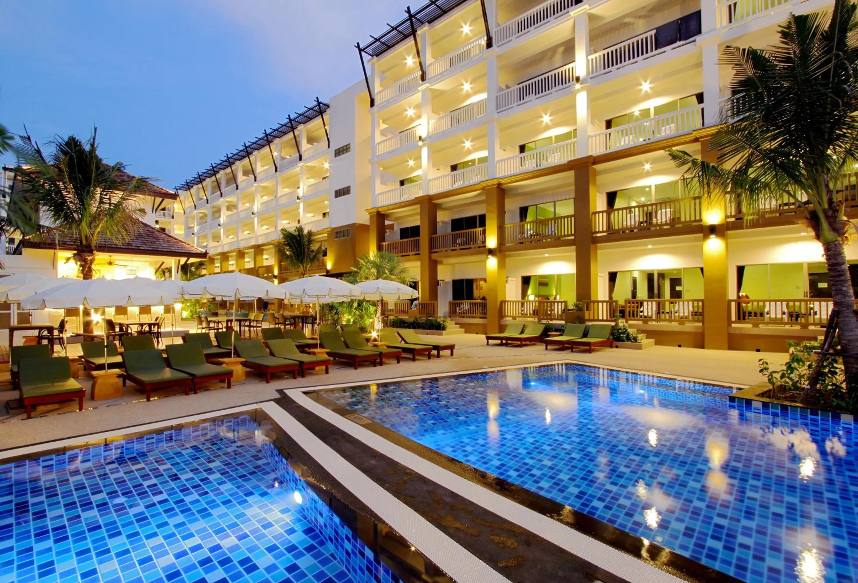 Swimming pool in Kata Sea Breeze Resort - SHA Plus
