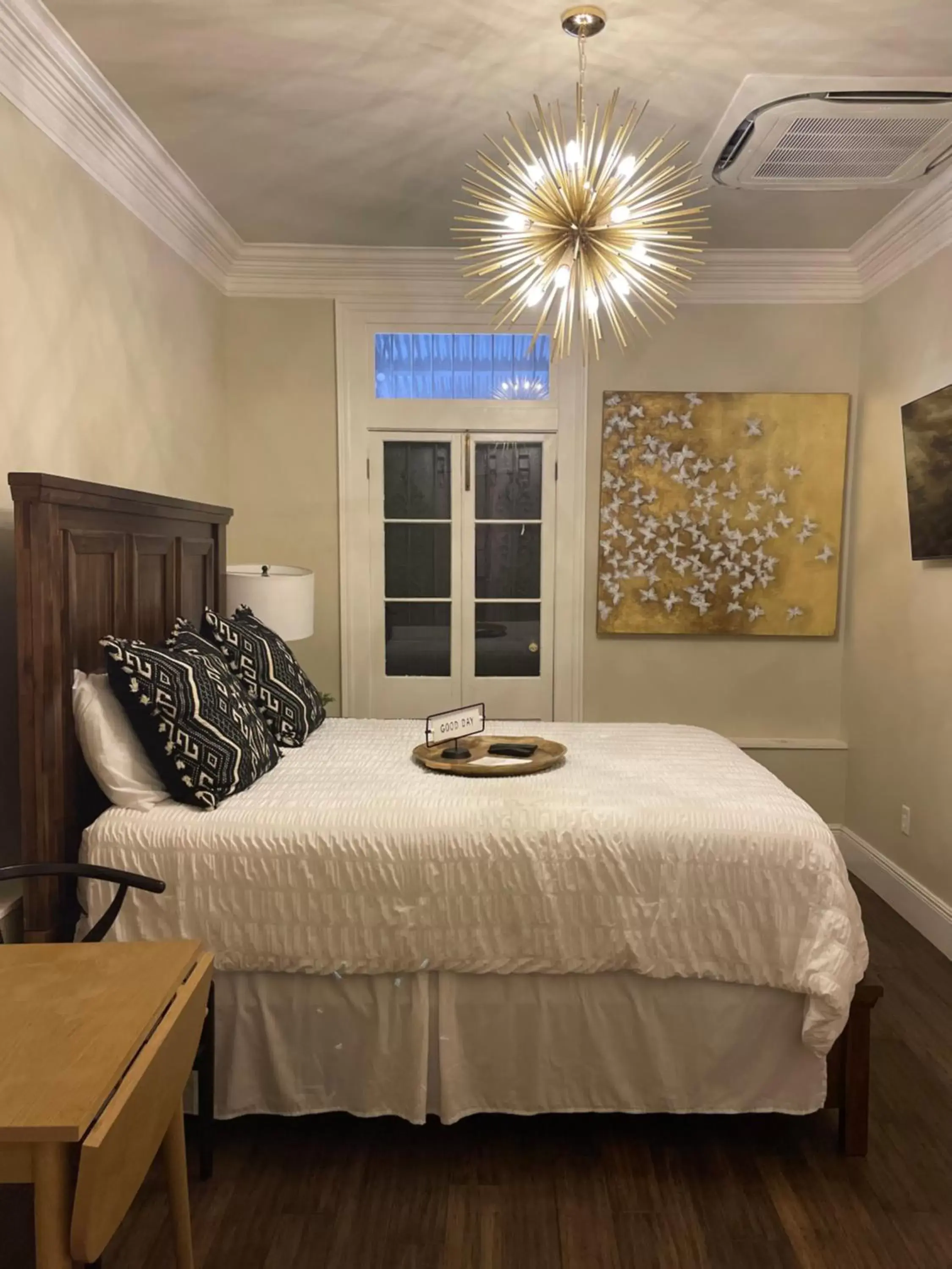 Bedroom, Bed in Serenity in the Marigny