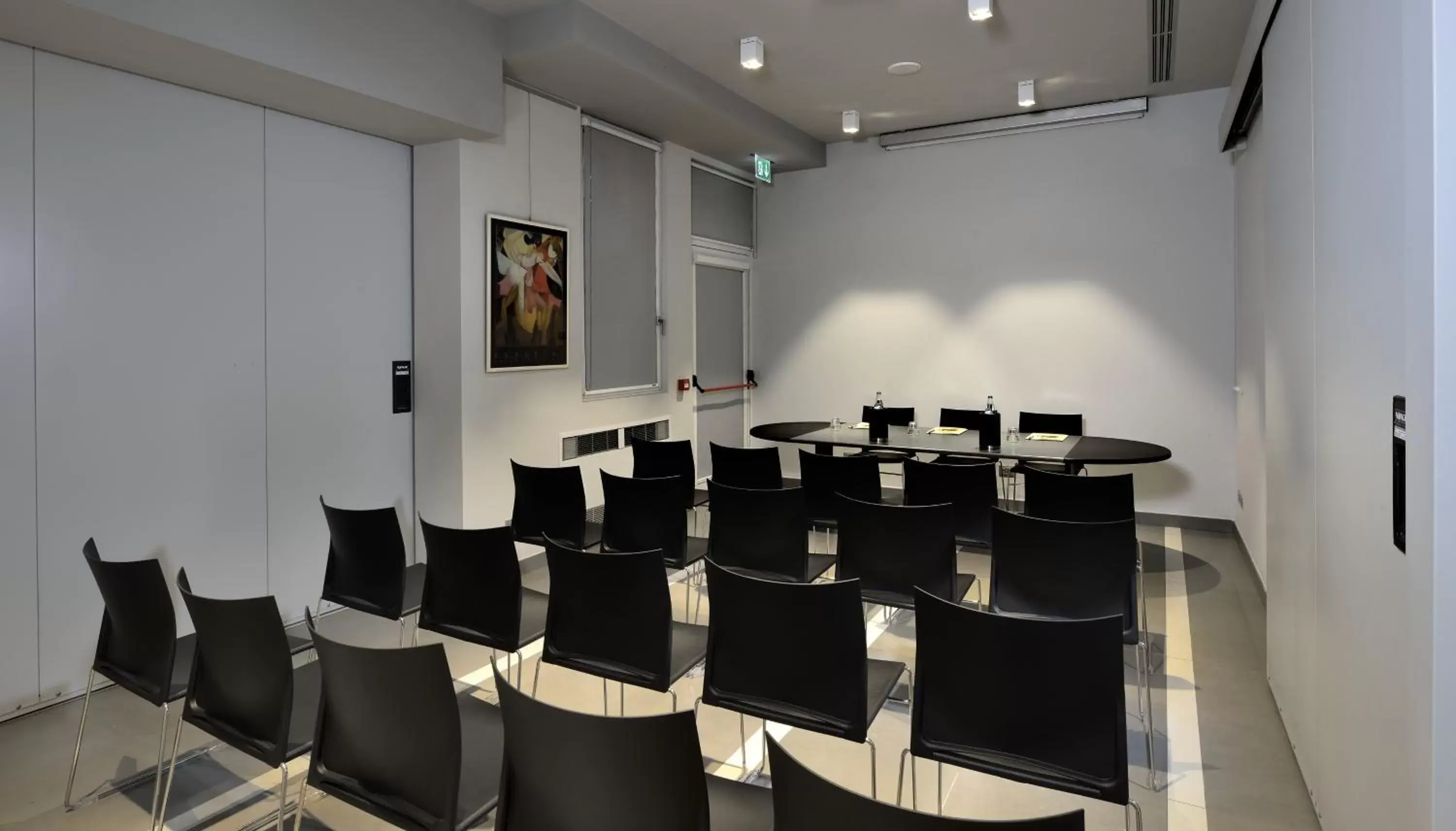 Business facilities in Hotel Carlton