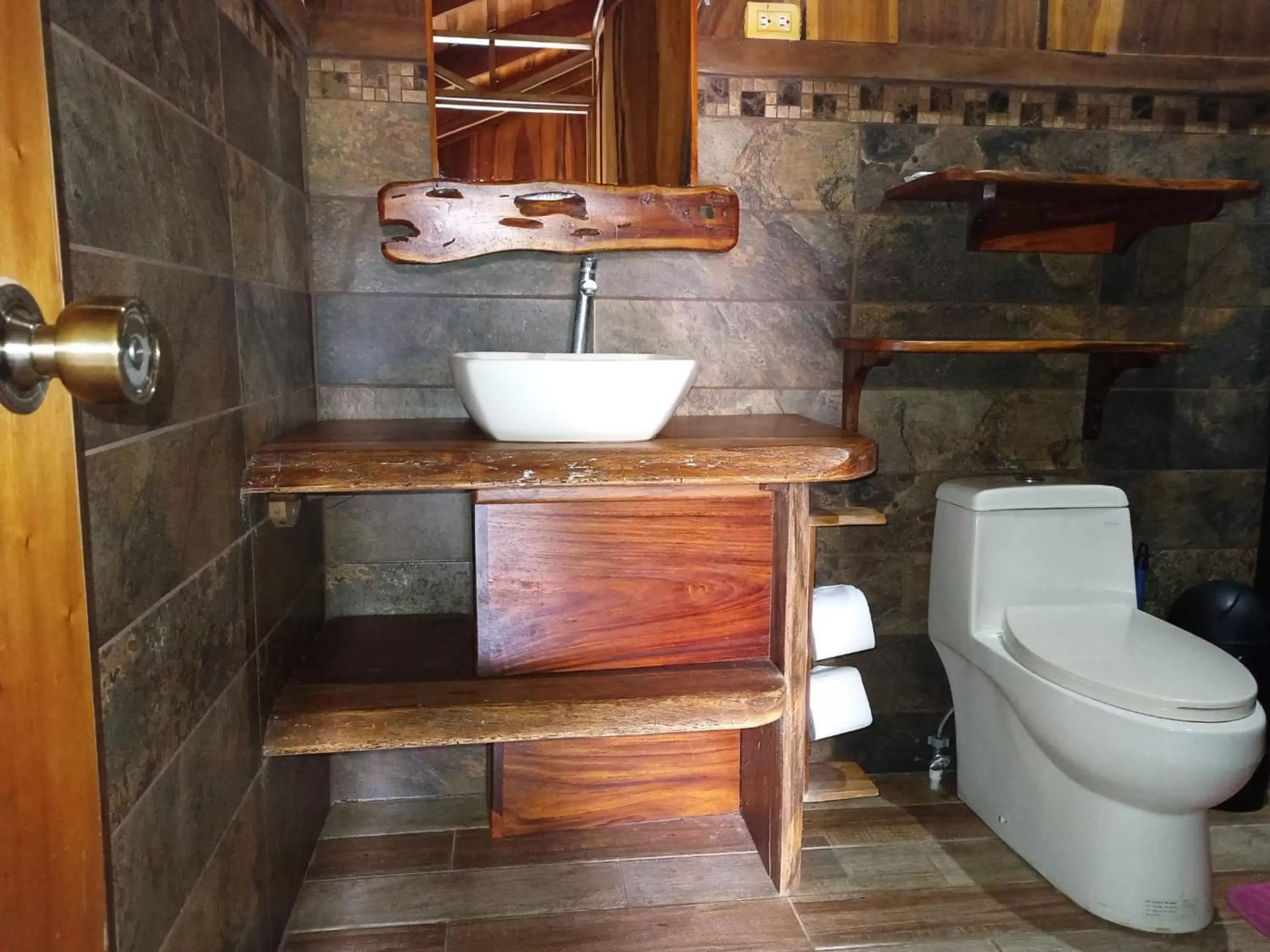 Bathroom in La Boya Hotel y Parque Acuático