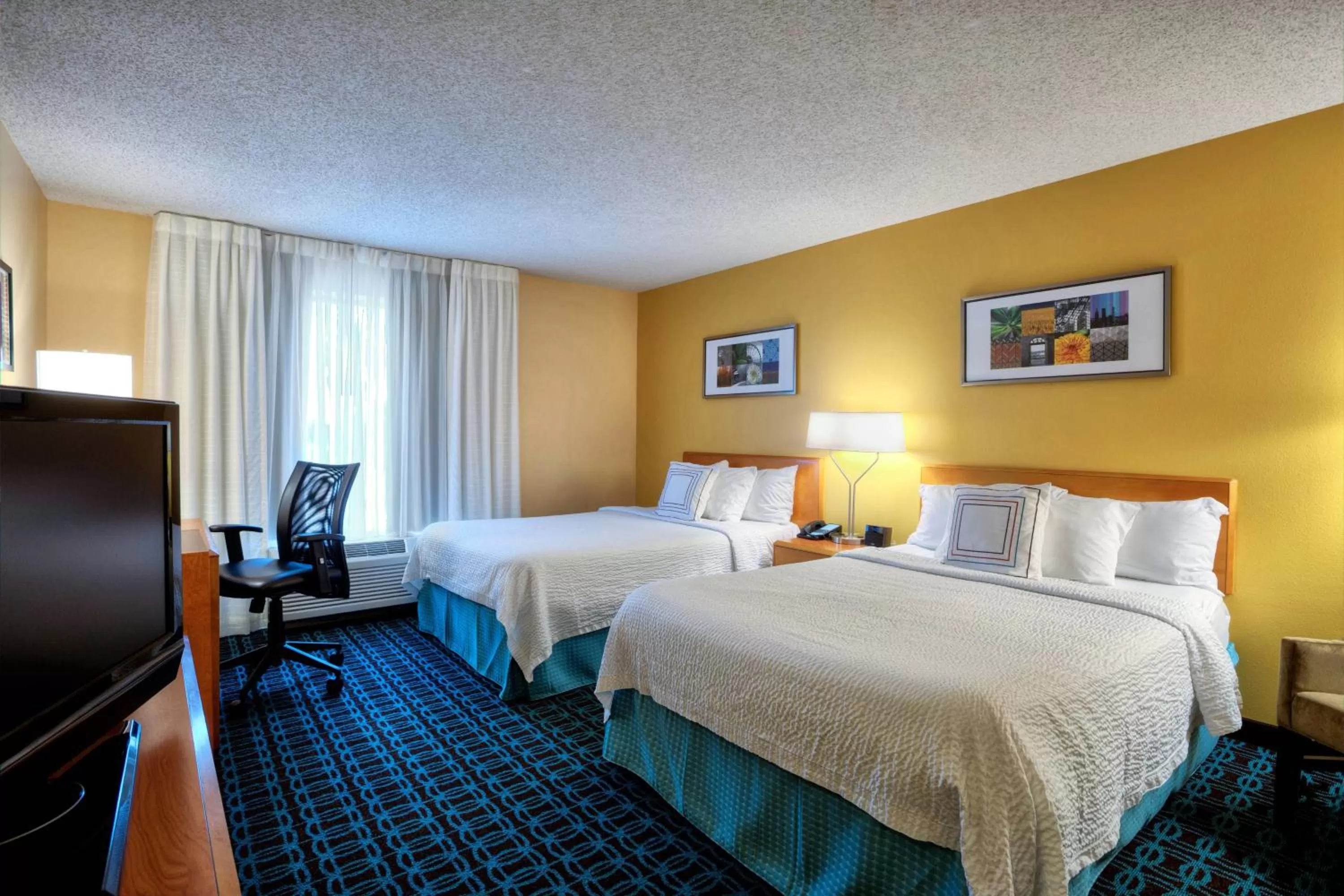 Photo of the whole room, Bed in Fairfield Inn and Suites by Marriott McAllen