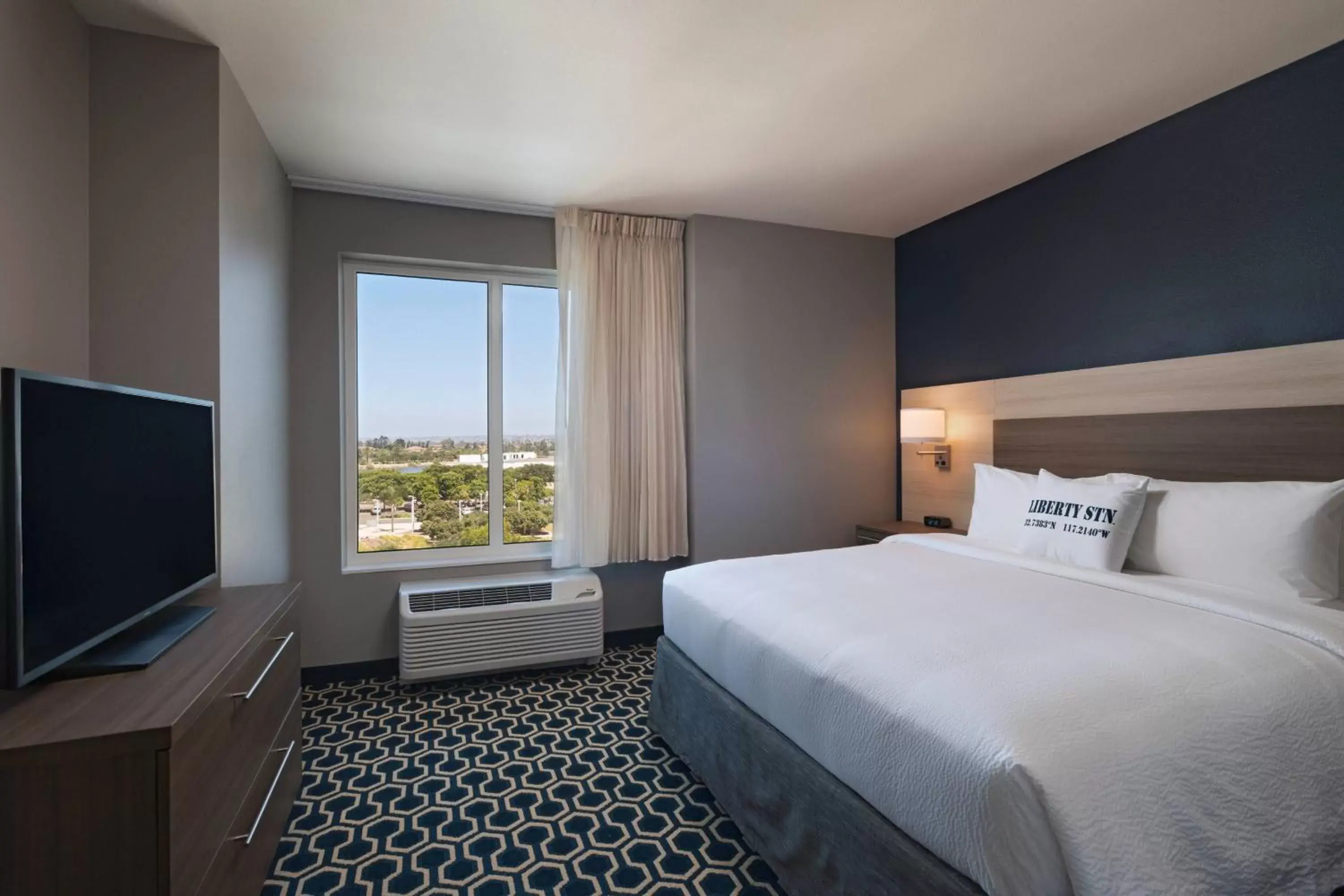 Bedroom, Bed in TownePlace Suites by Marriott San Diego Airport/Liberty Station