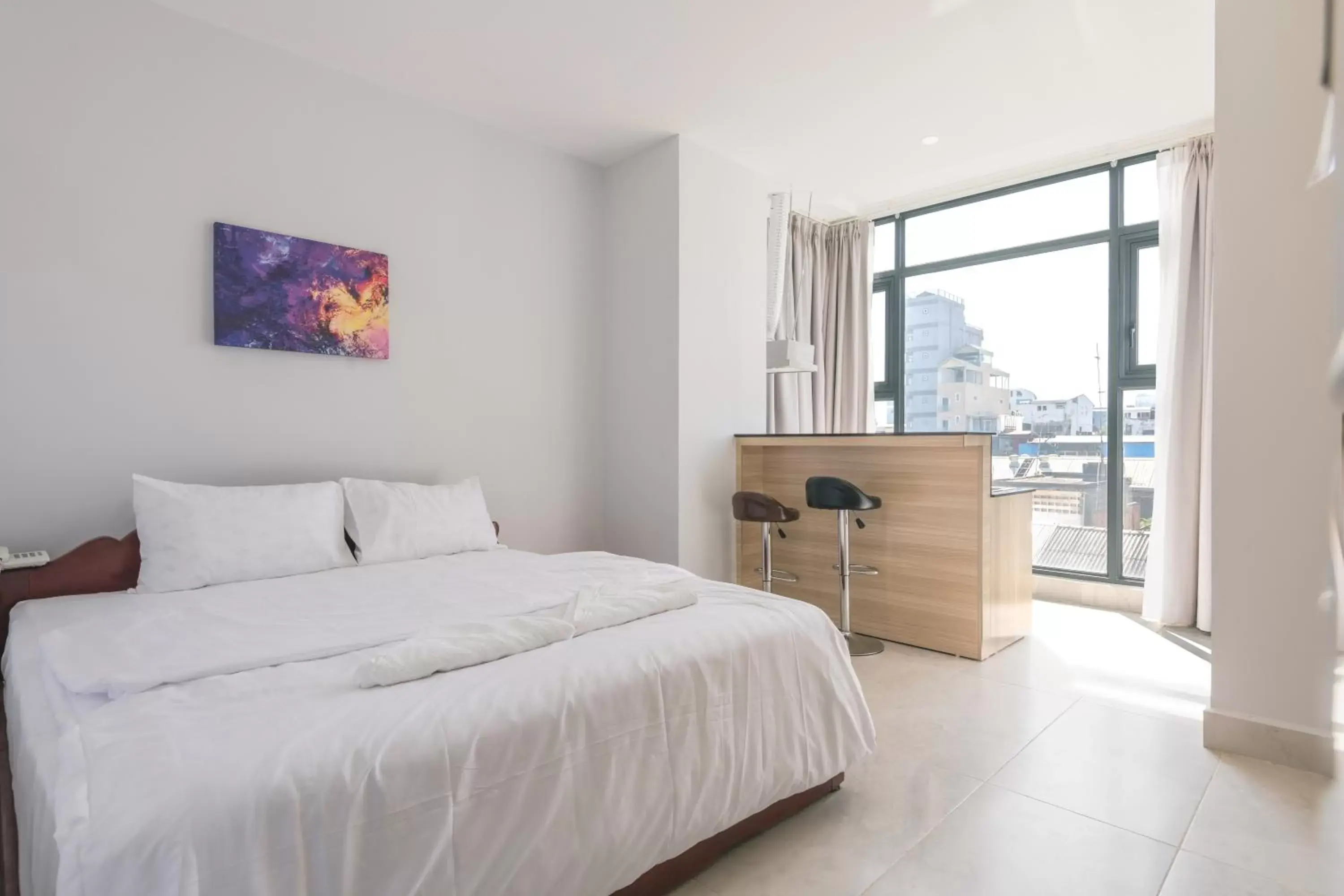 Front Queen Studio with Window in Residence 110 (Hotel and Apartments) Front Queen Studio with Window in Residence 110 (Hotel and Apartments)