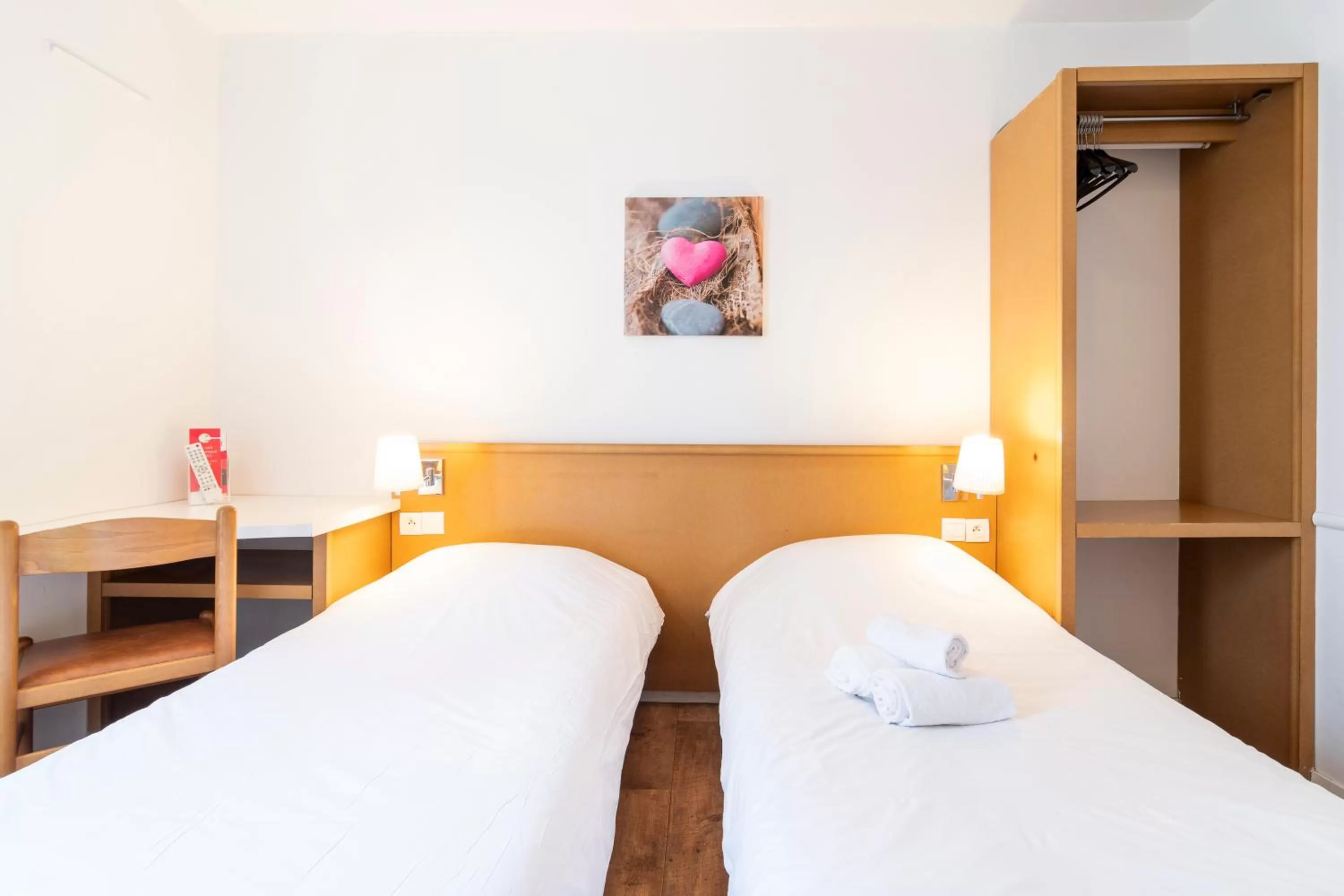 Bed in Fasthotel Chateauroux