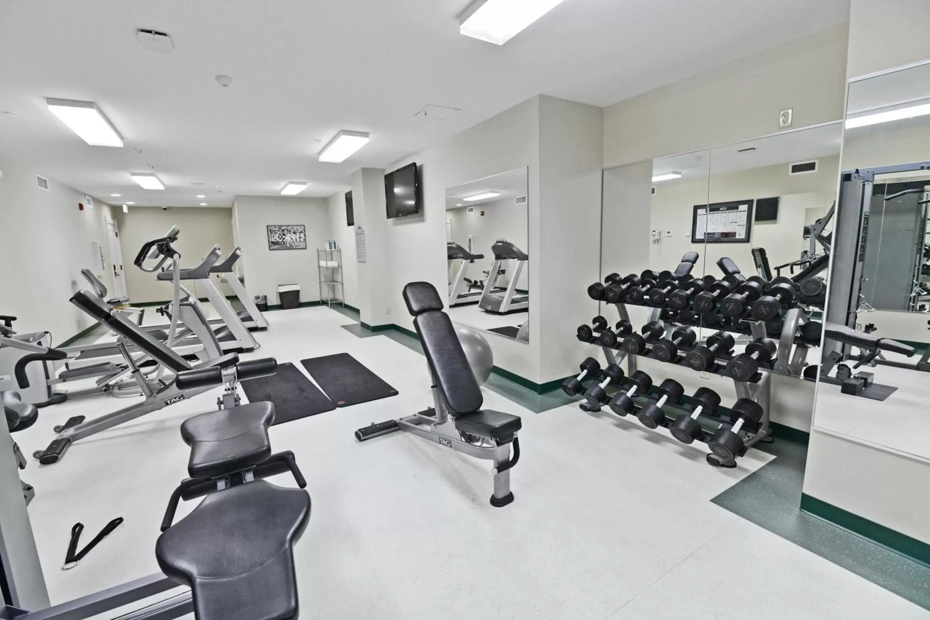 Fitness centre/facilities in Grant Street Inn - Bloomington Fitness centre/facilities in Grant Street Inn - Bloomington
