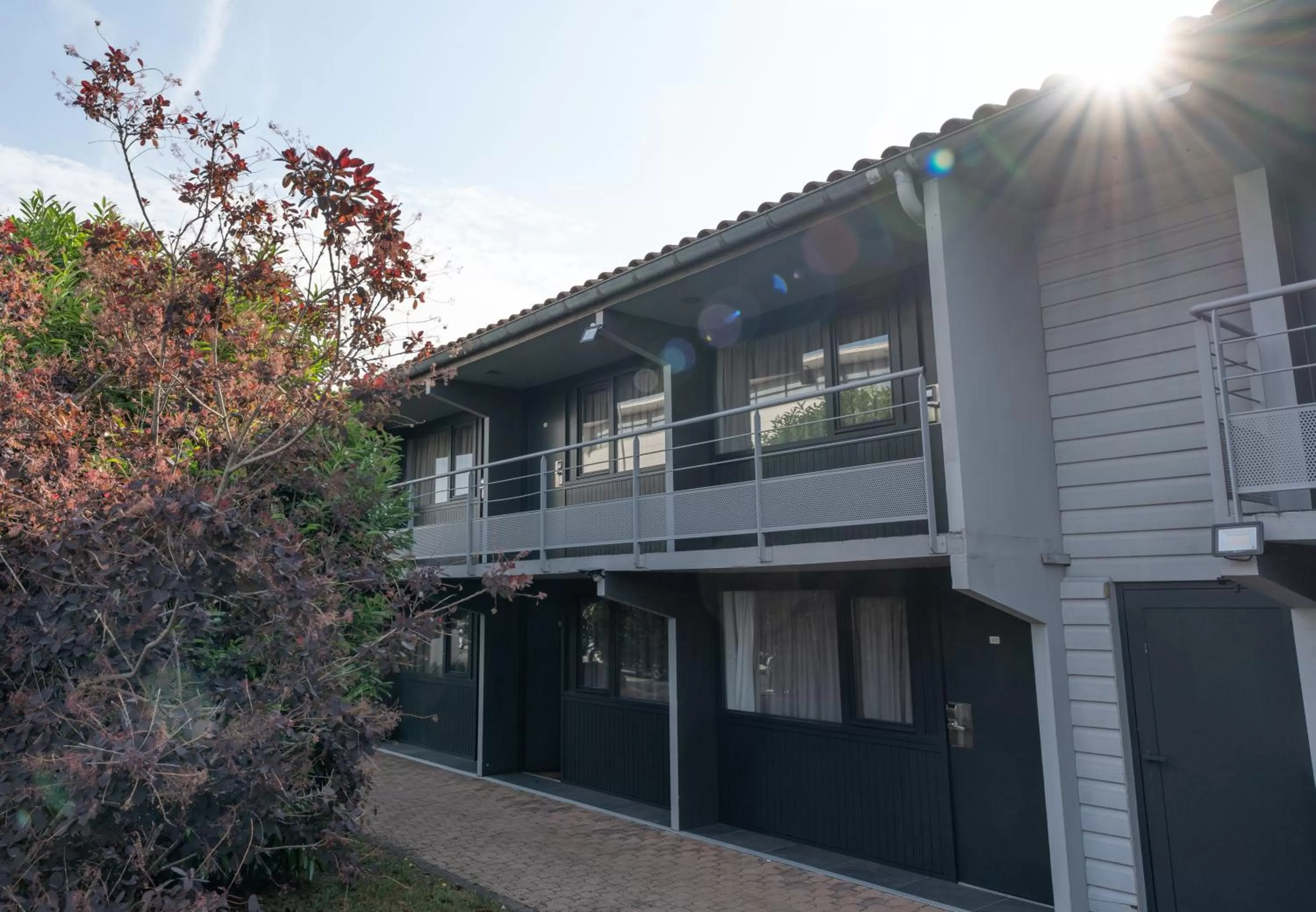 Property building in Hotel Inn Design La Rochelle