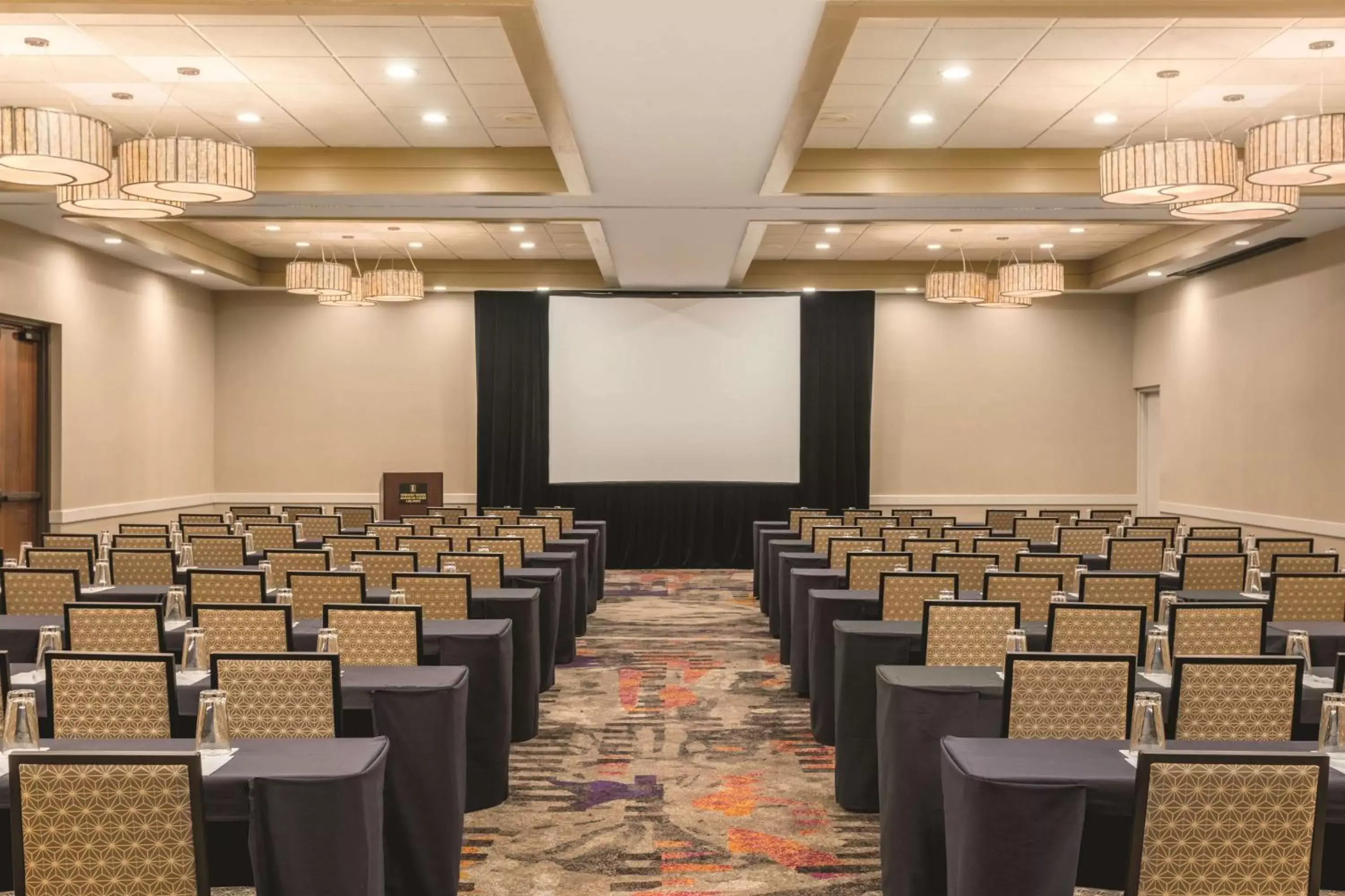 Meeting/conference room in Embassy Suites by Hilton Orlando International Drive ICON Park