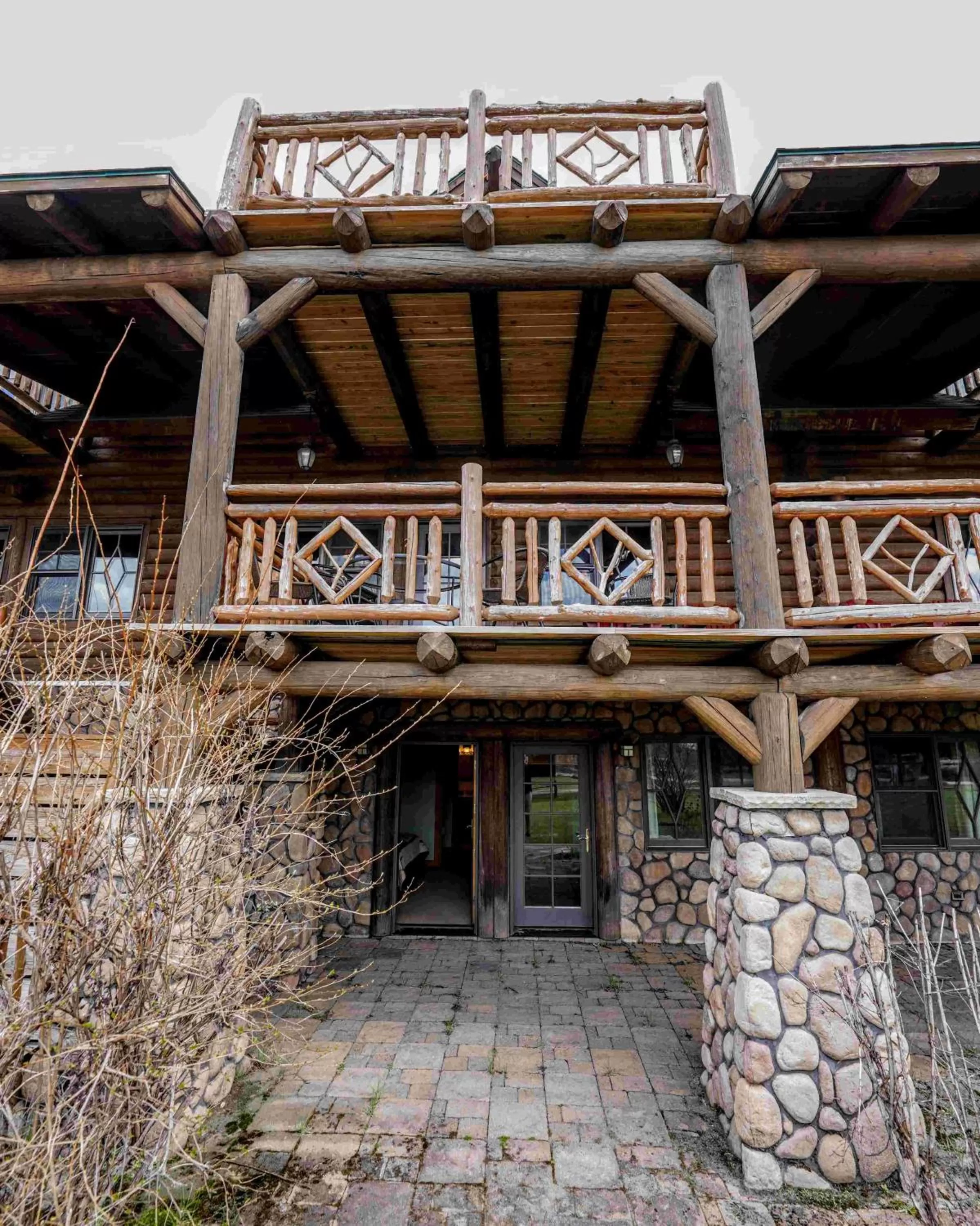 Property Building in Ampersand Bay Resort