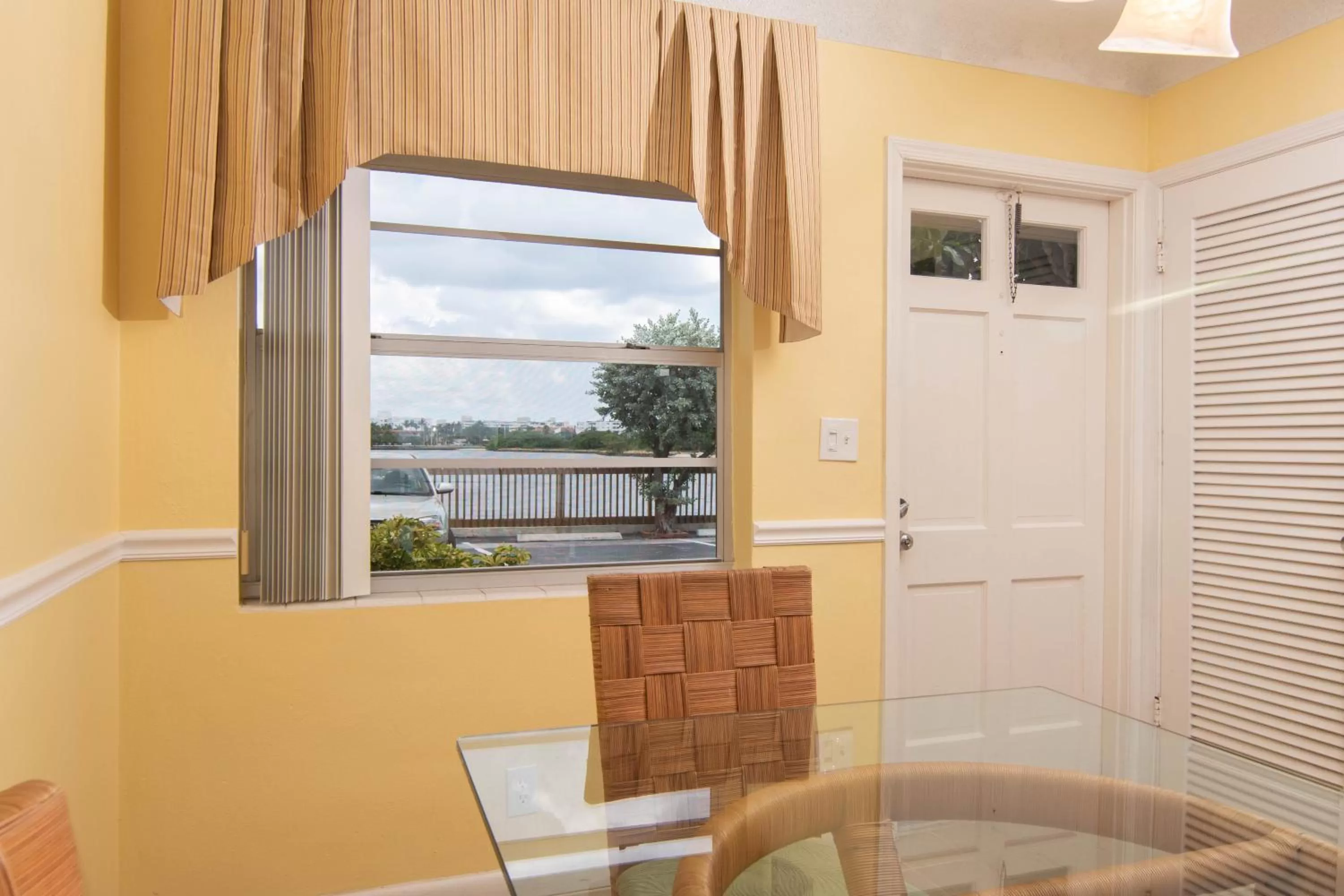 Palm Beach Waterfront Condos - Full Kitchens!