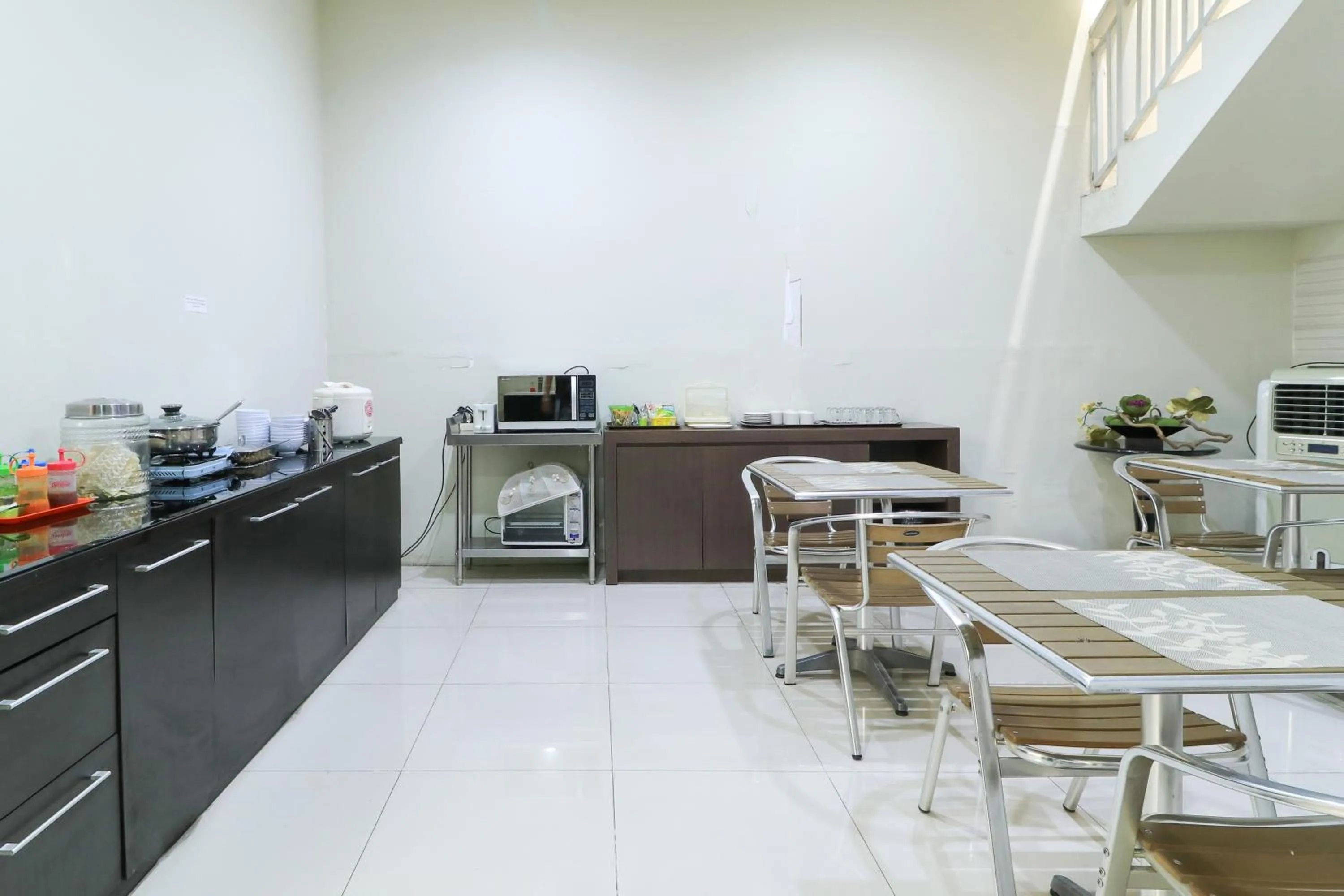 Dining area in HOME Guesthouse