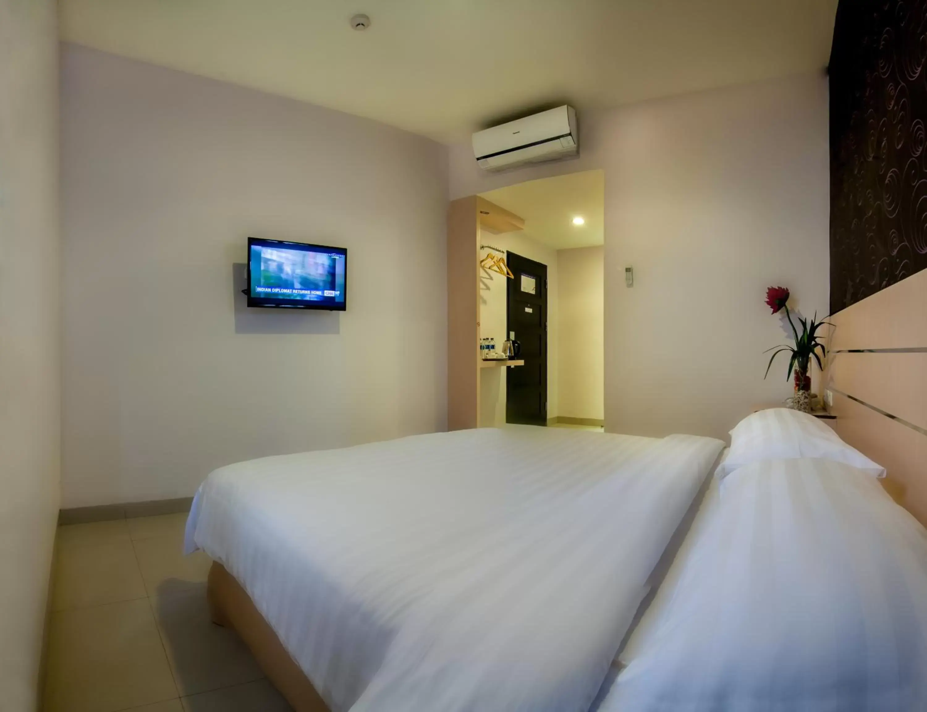 Deluxe Double Room in Cordela Hotel Medan