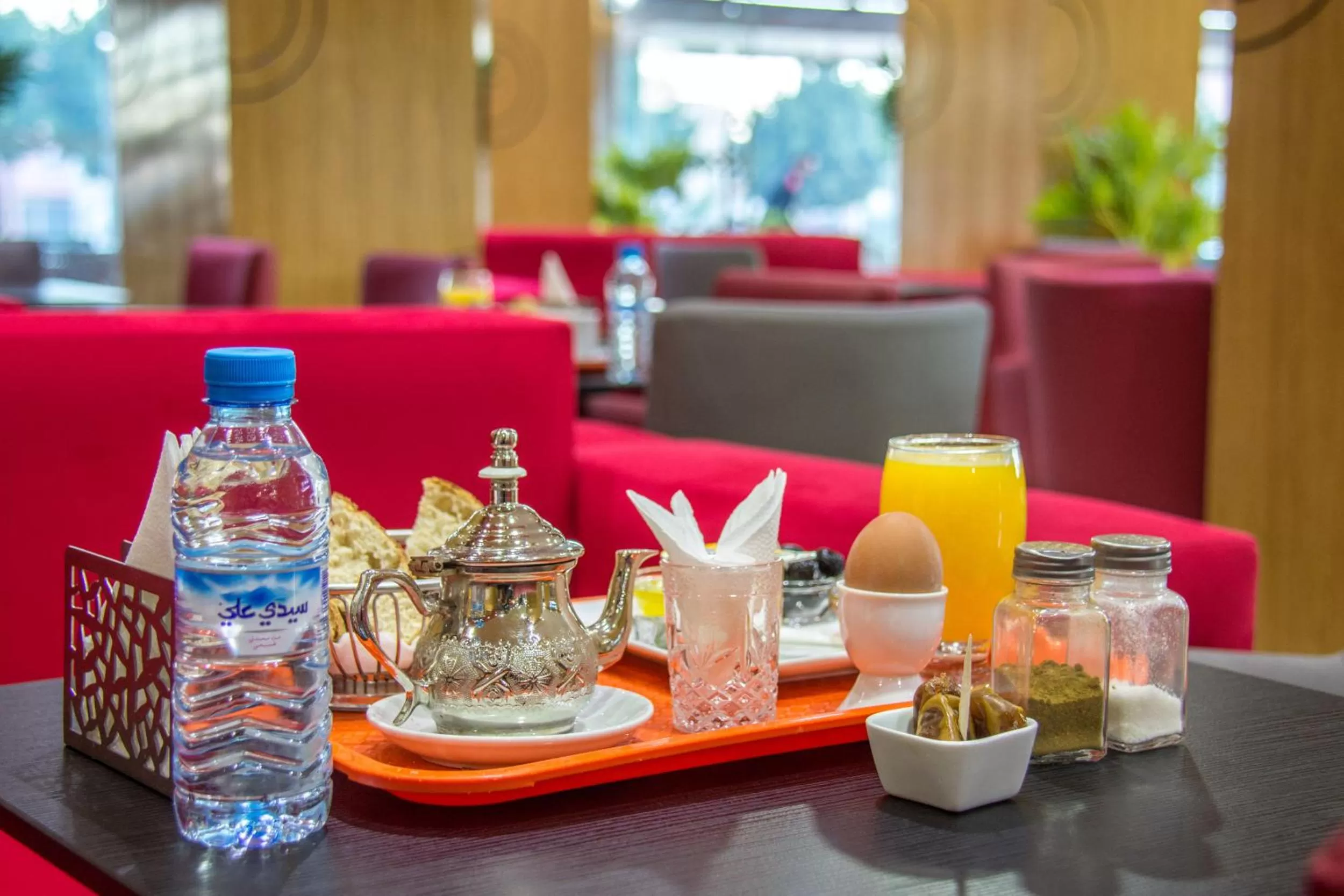 Hôtel Hadaik Ain Asserdoune