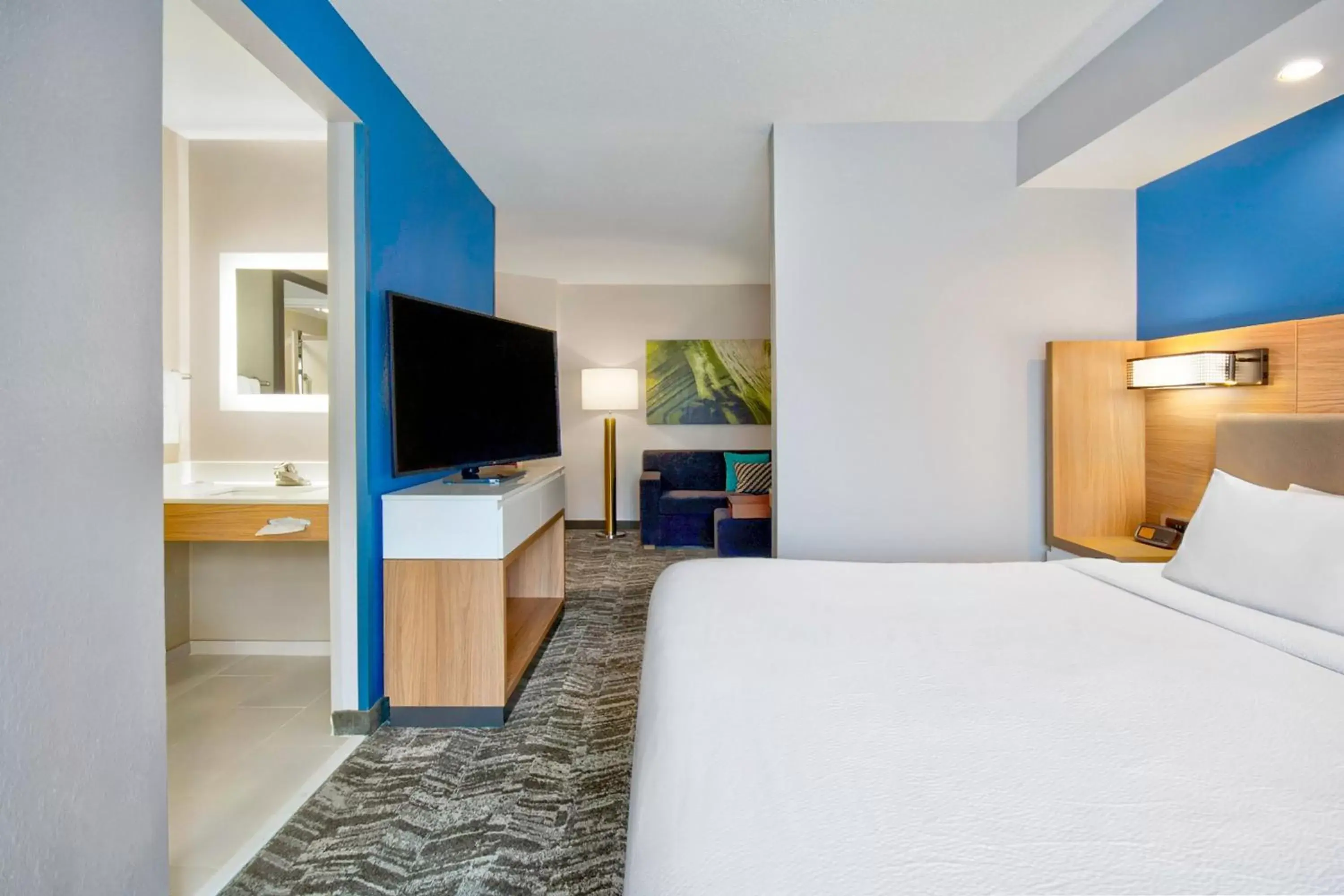 Bedroom, Bed in SpringHill Suites Erie