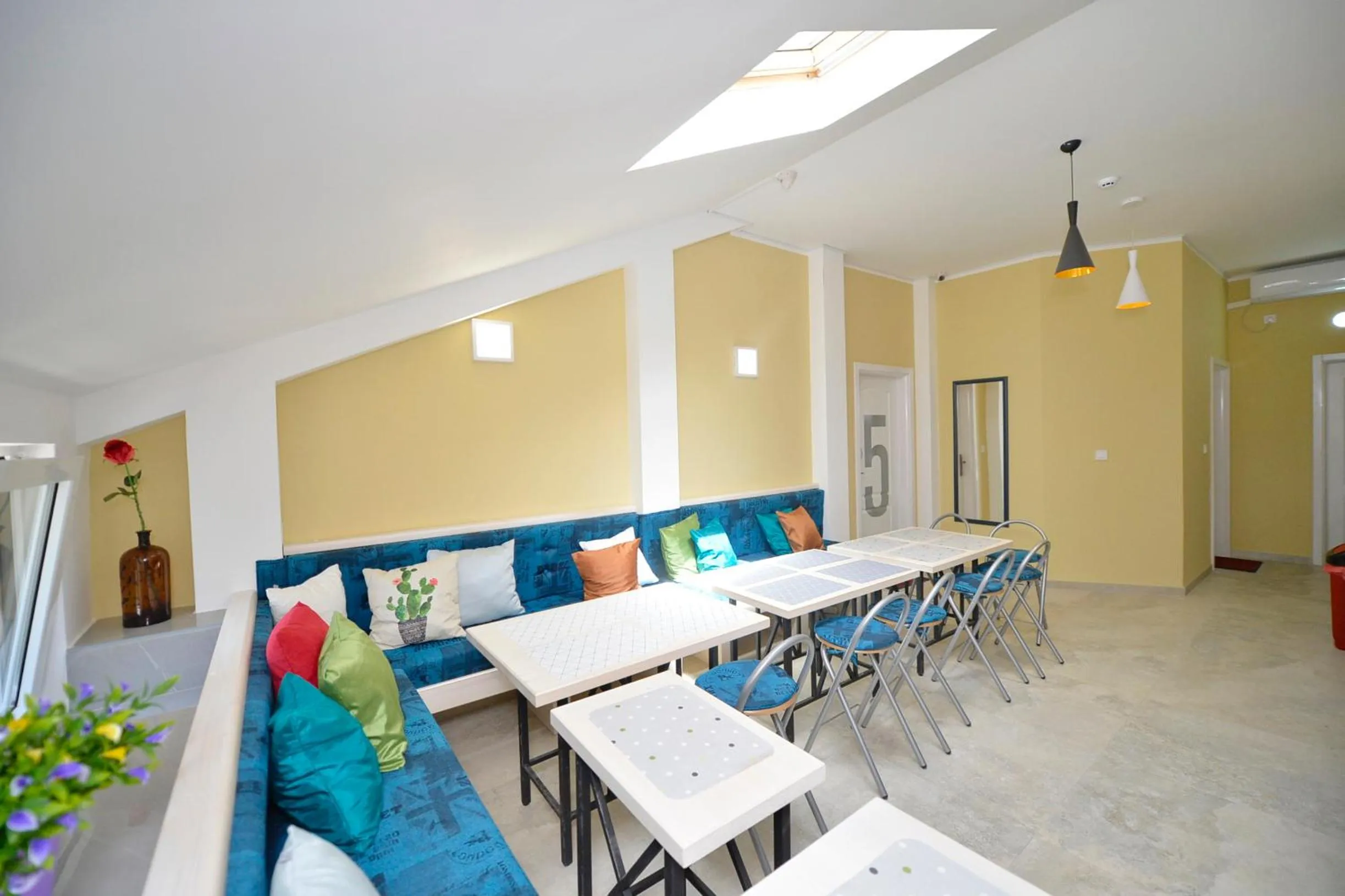 Dining area in Hostel Pupa