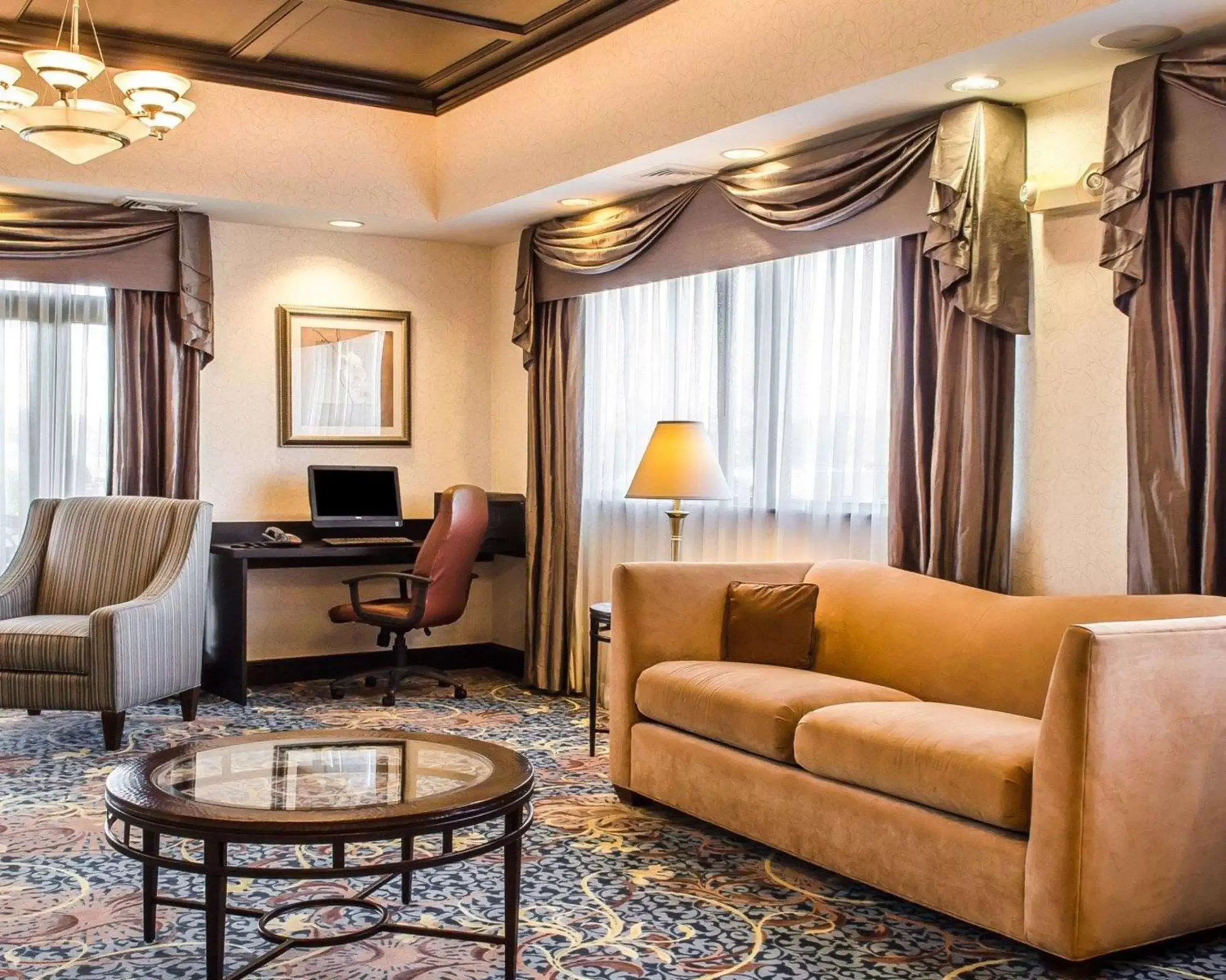 Lobby or reception, Seating Area in Comfort Suites Bloomsburg