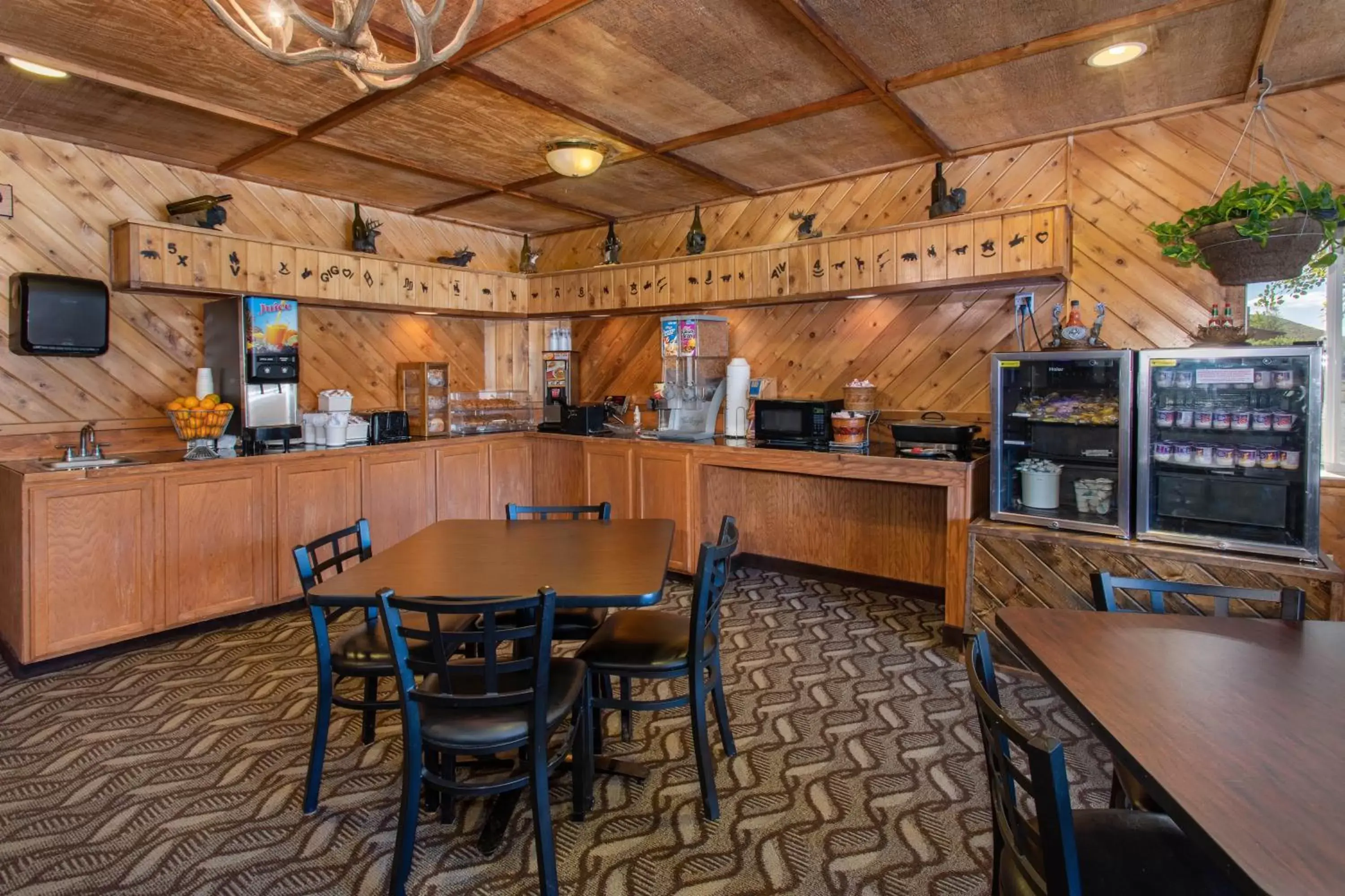 Breakfast in Super 8 by Wyndham Dubois Breakfast in Super 8 by Wyndham Dubois