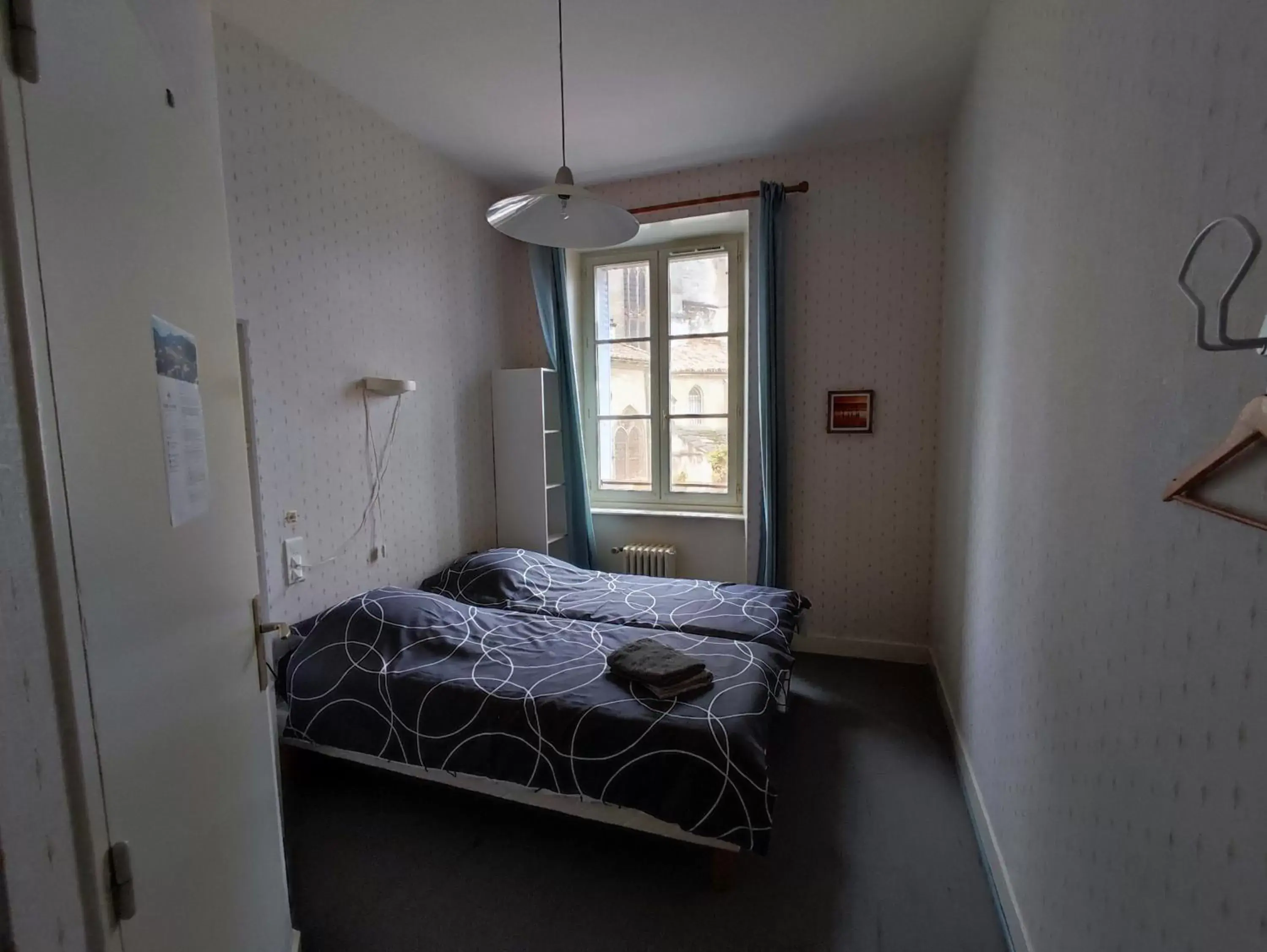 Photo of the whole room, Bed in Gîte d'étape et de groupe du Clos Saint Roch