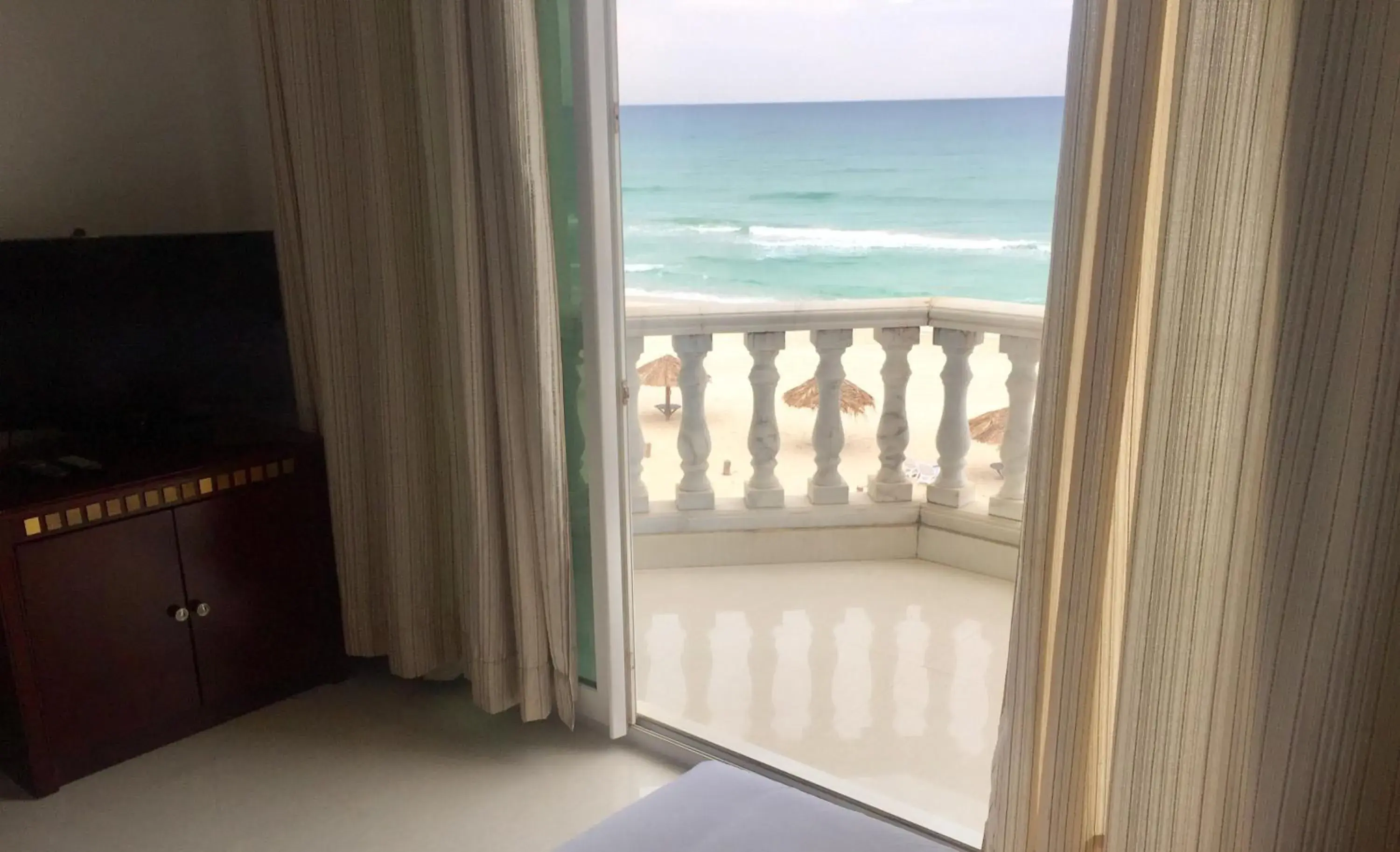 Balcony/Terrace, Sea View in Salalah Beach Resort Hotel