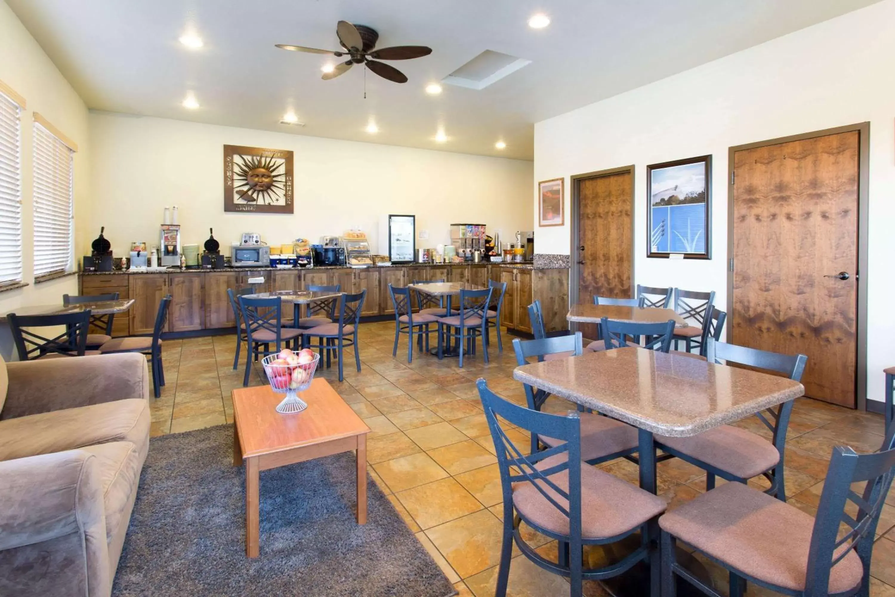 Restaurant/Places to Eat in Days Inn by Wyndham Grand Junction