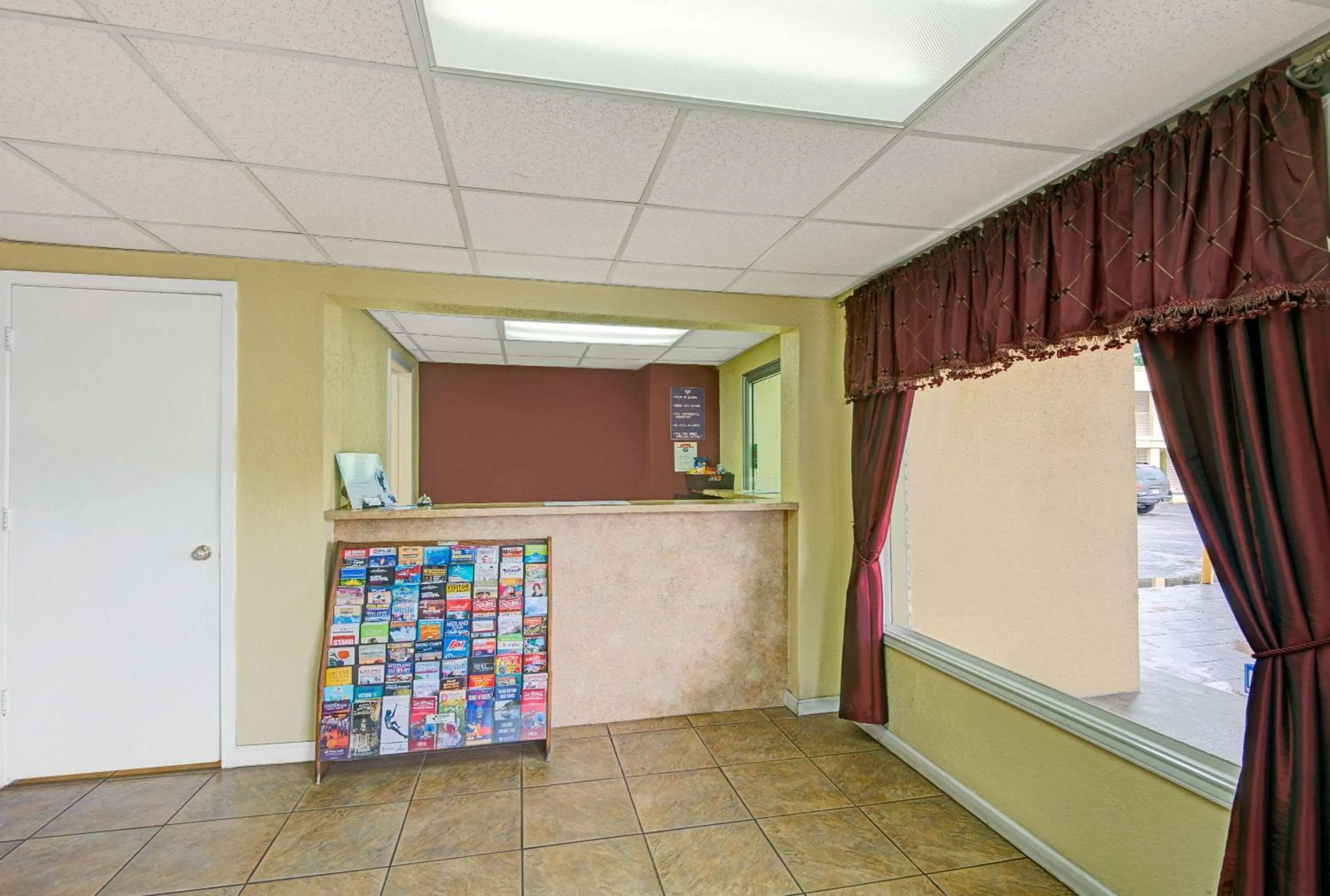 Lobby or reception in White Rock Inn