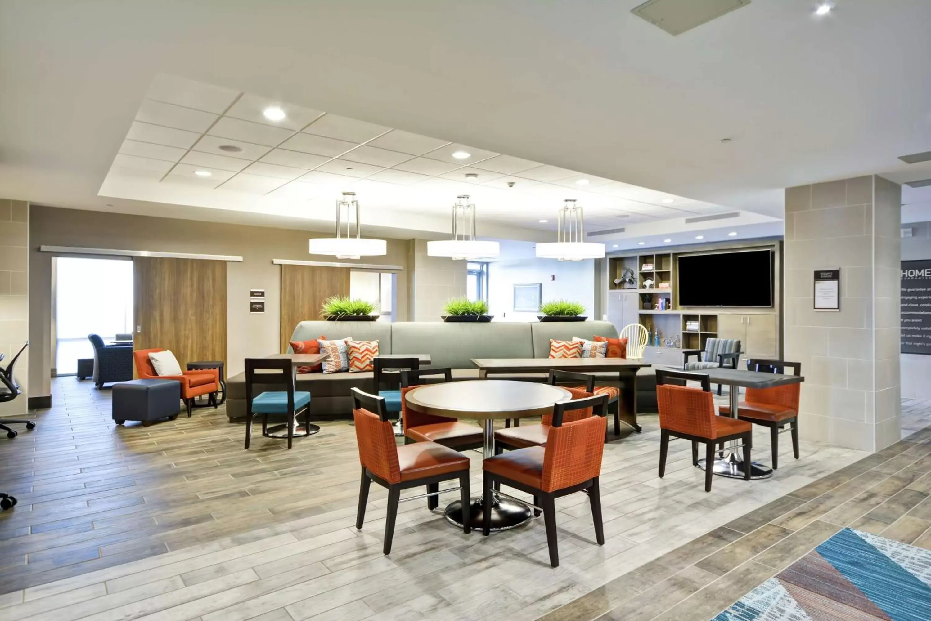 Lobby or reception, Restaurant/Places to Eat in Home2 Suites By Hilton St. Simons Island