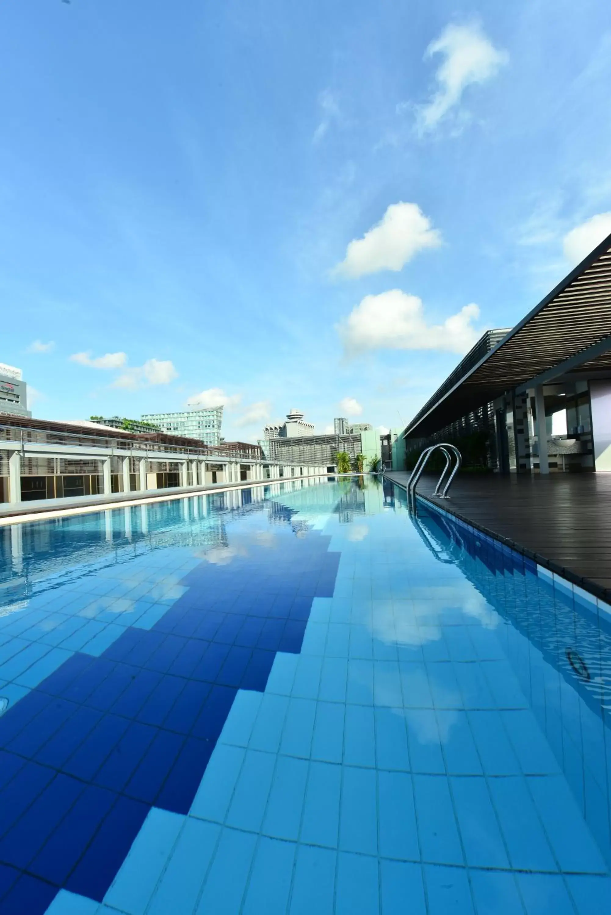 Swimming pool in Hotel Chancellor@Orchard Swimming pool in Hotel Chancellor@Orchard