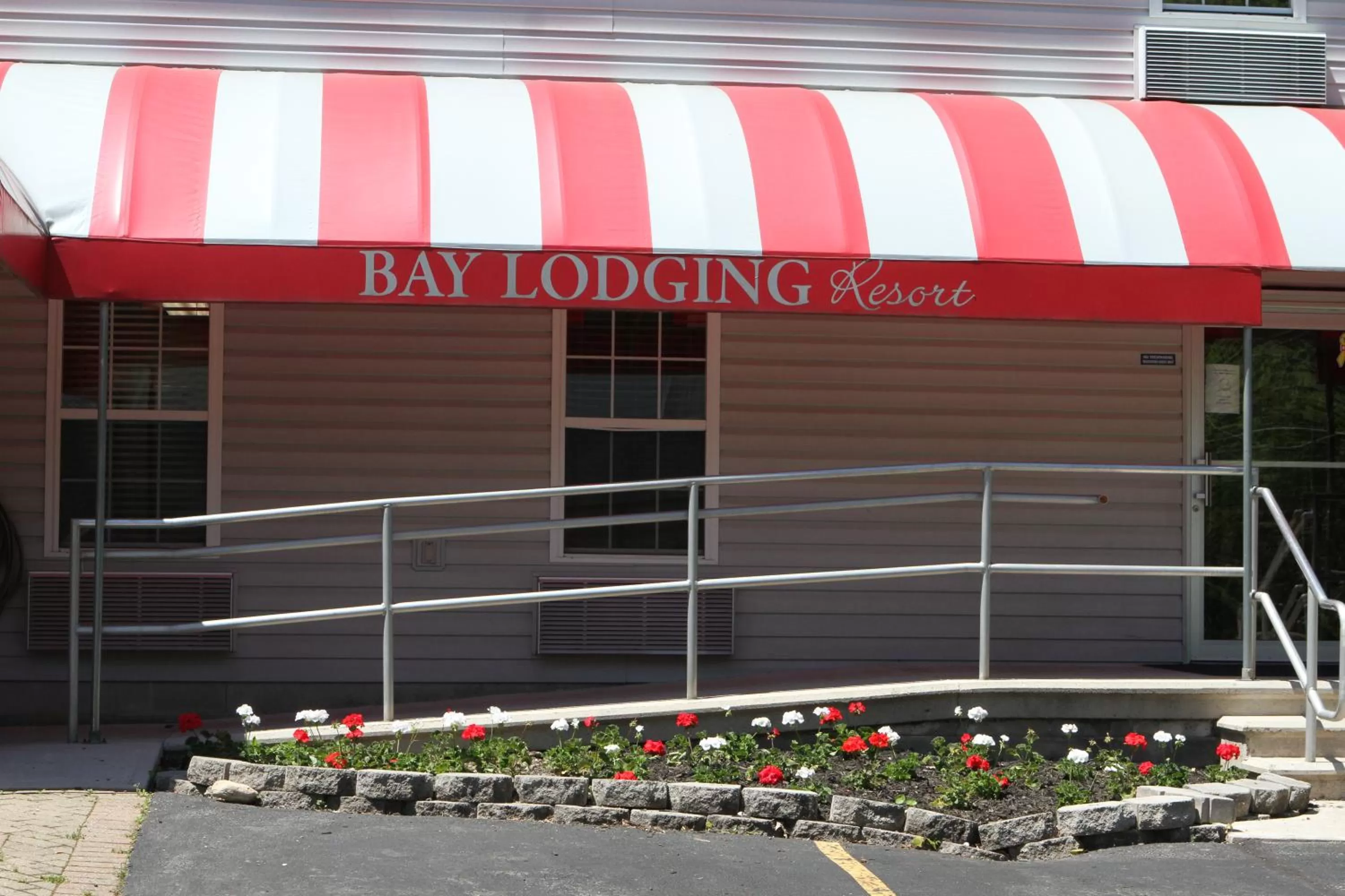 Property building in Bay Lodging Resort