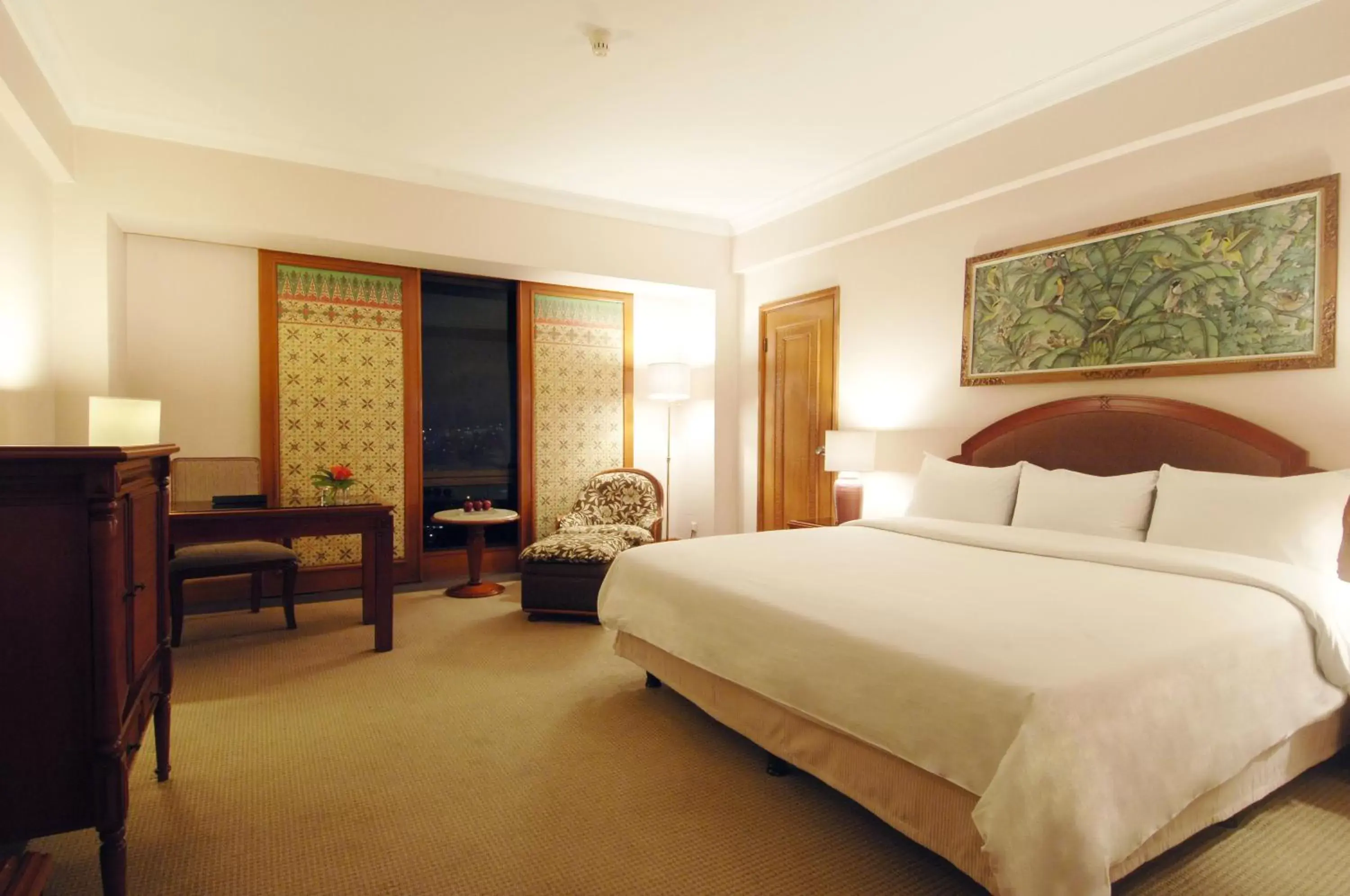 Bed in The Sultan Hotel & Residence Jakarta