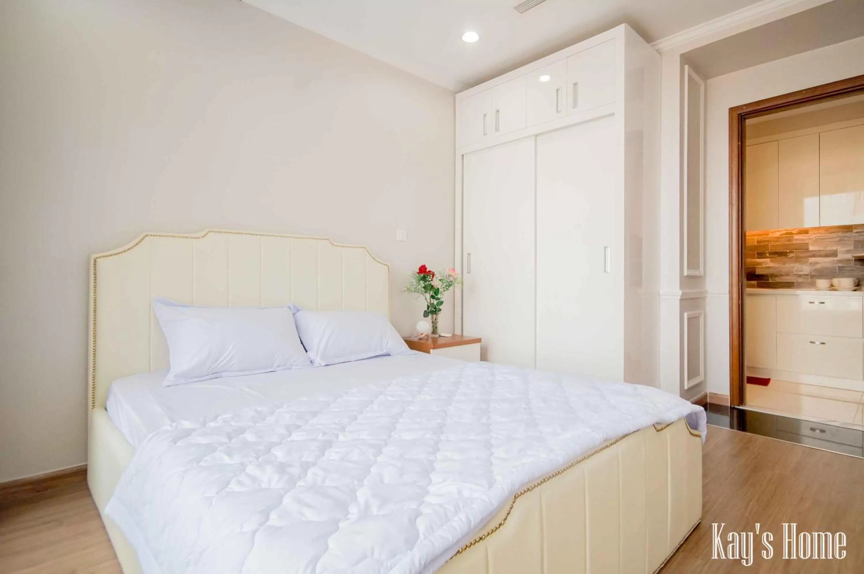 Bed in Vinhomes Central Park-Nice Homes
